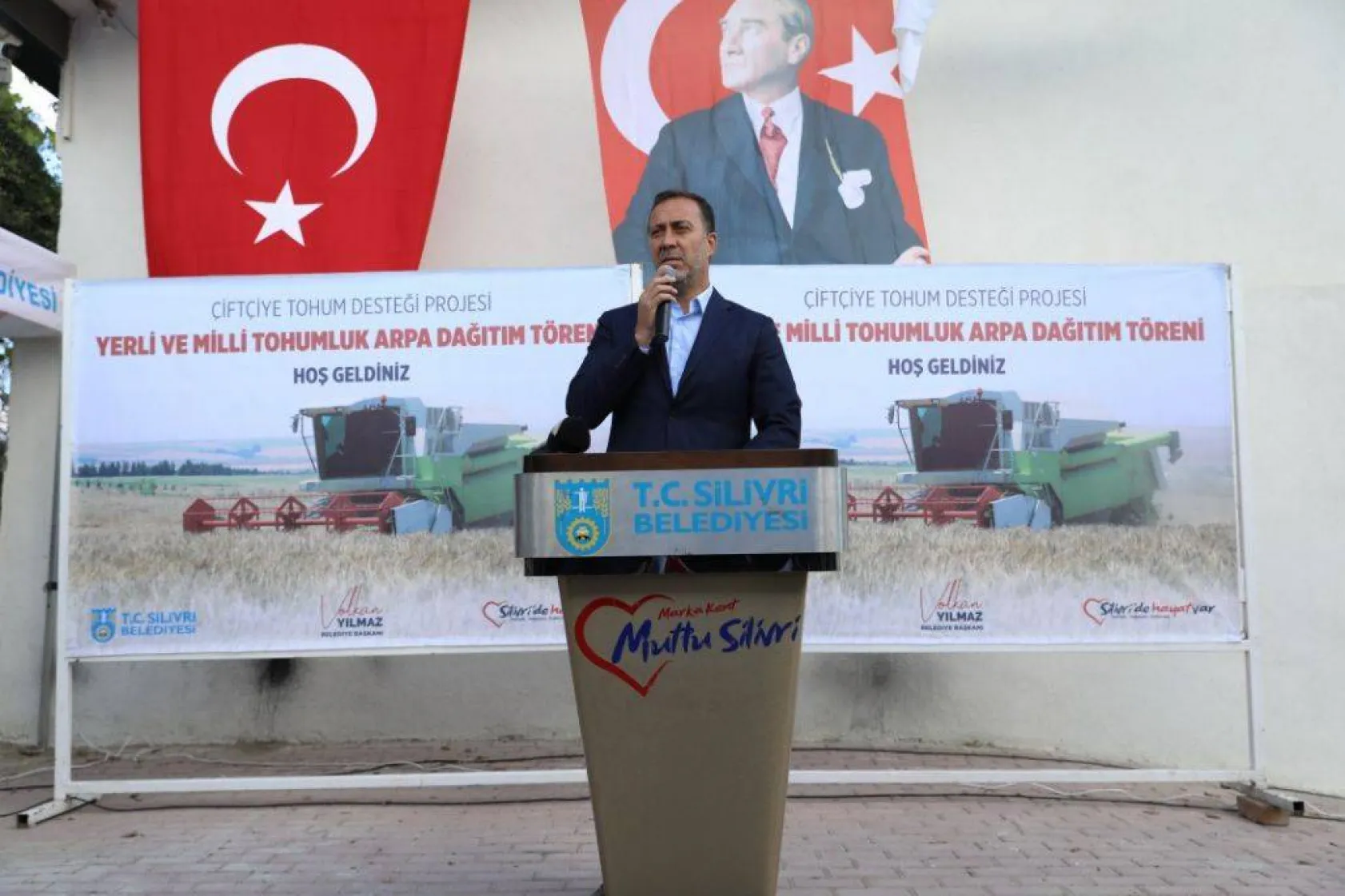 Selimpaşalı Çiftçilere Tohumluk Arpa Desteği