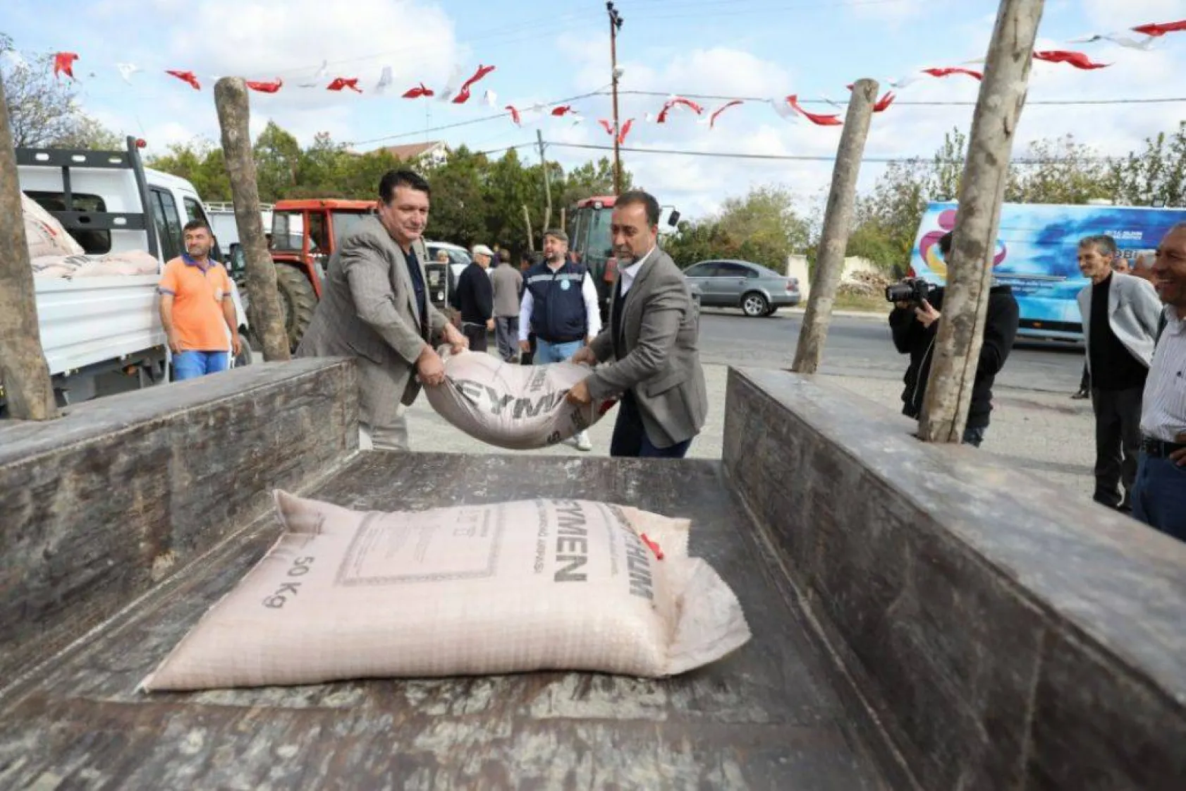 Tohumluk arpa dağıtımı devam ediyor