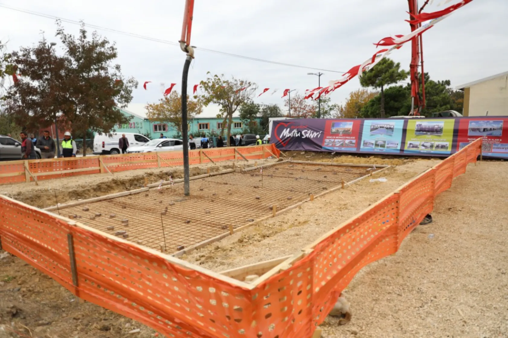 Cumhuriyet mahallesi muhtarlık binasının temeli atıldı