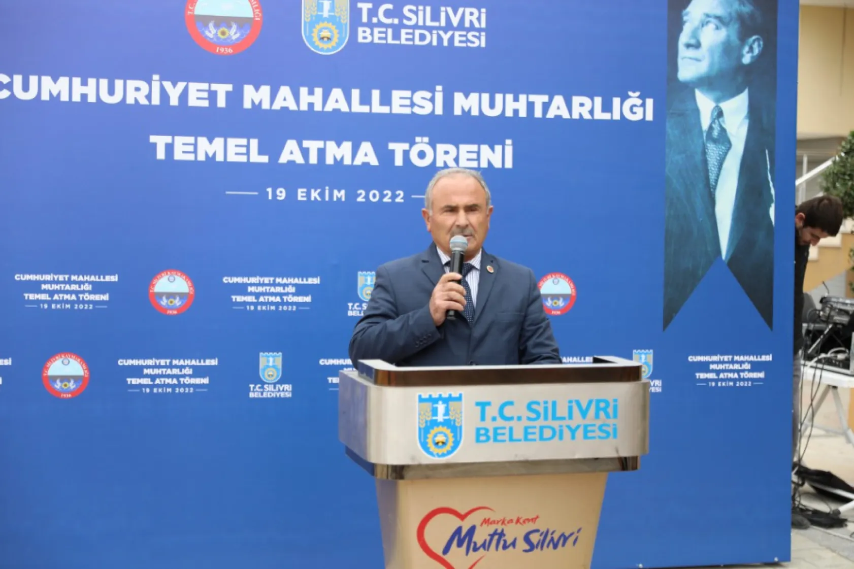 Cumhuriyet mahallesi muhtarlık binasının temeli atıldı