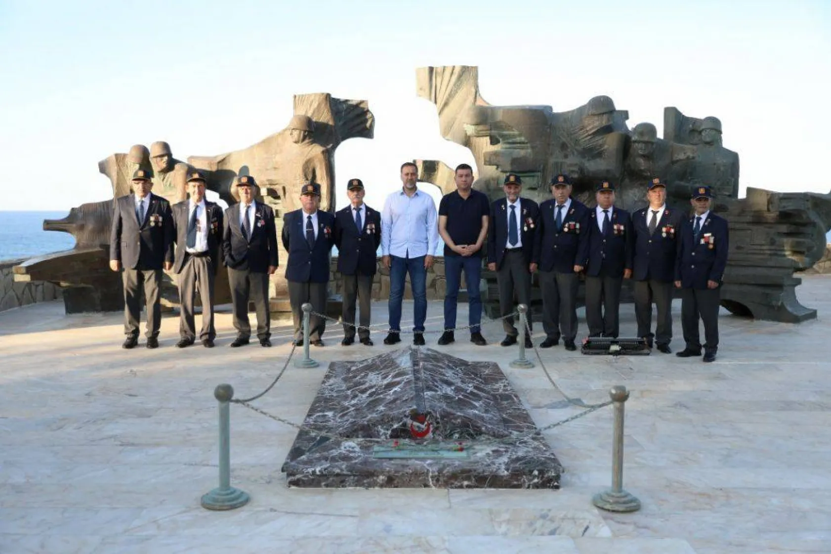 Silivri heyeti KKTC'ye çıkarma yaptı