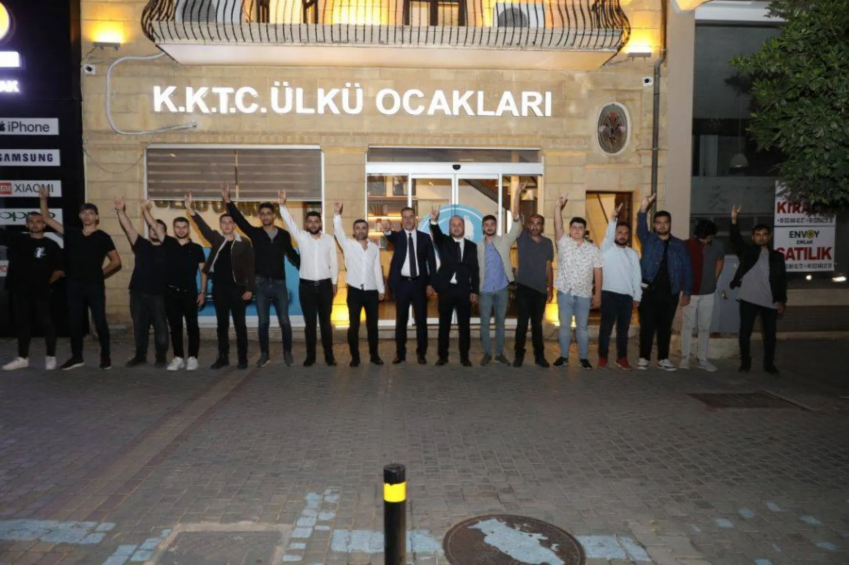 Silivri heyeti KKTC'ye çıkarma yaptı
