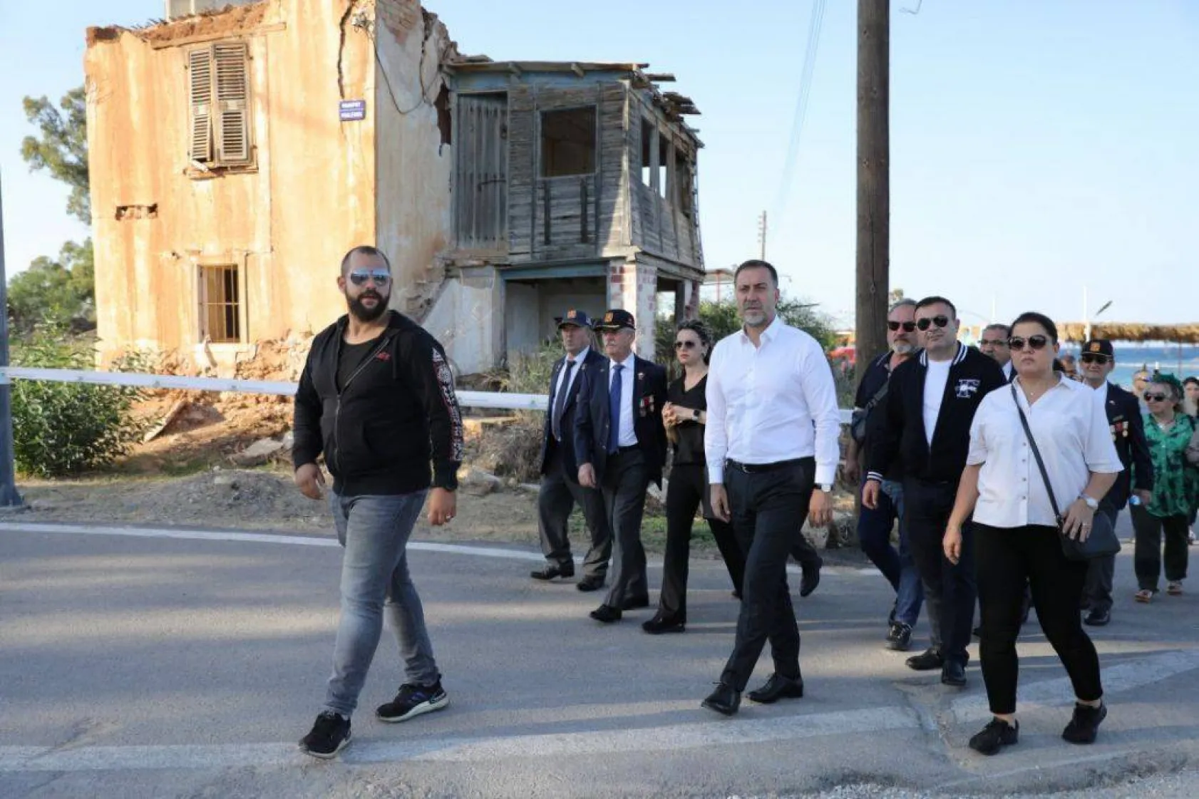 Silivri heyeti KKTC'ye çıkarma yaptı