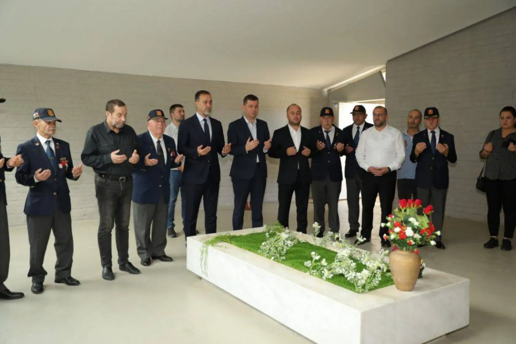 Silivri heyeti KKTC'ye çıkarma yaptı