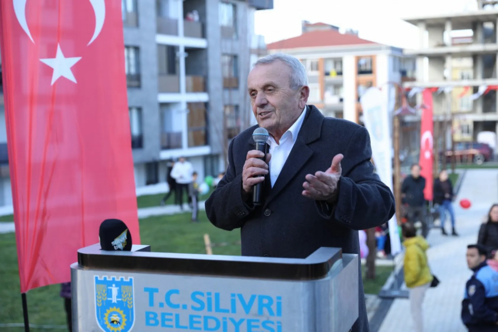 Kaptan Üstündağ park ve spor alanı hizmete açıldı