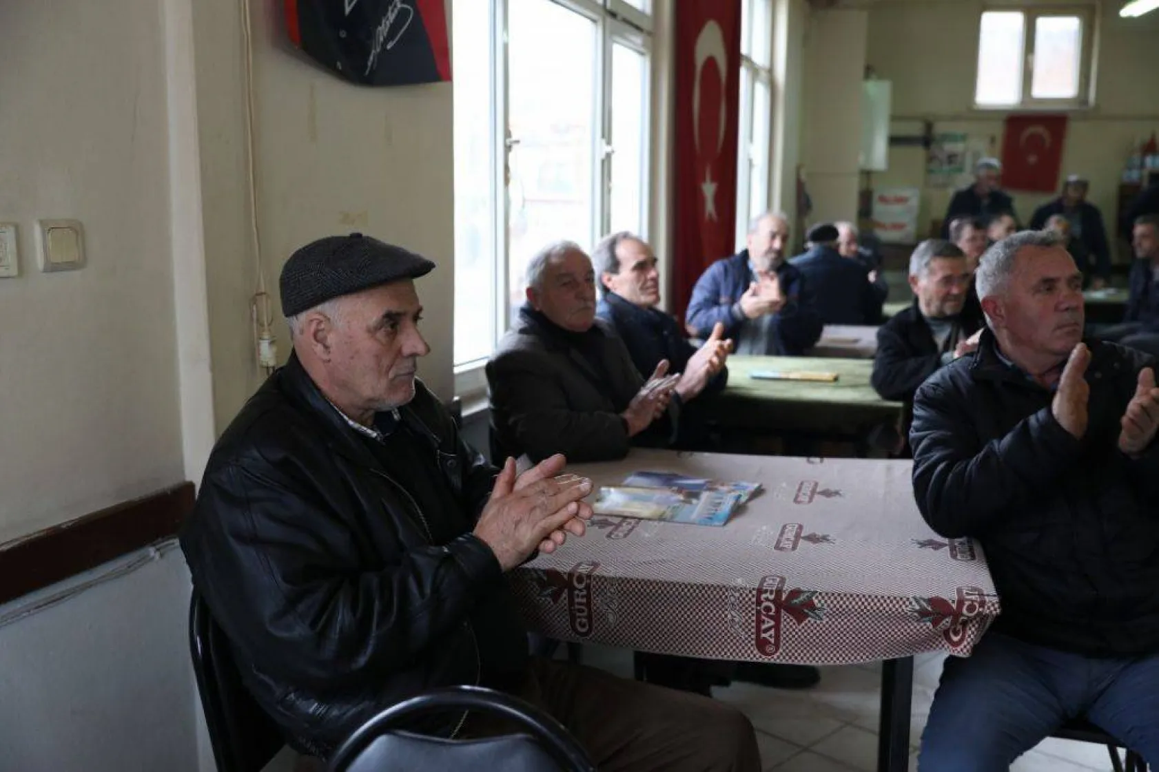 Çiftçilerin yüzü milli Ayçiçek tohumuyla gülüyor