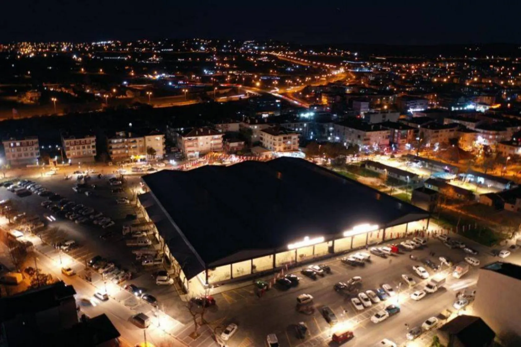 Selimpaşa çevre dostu kapalı pazar yerine kavuştu