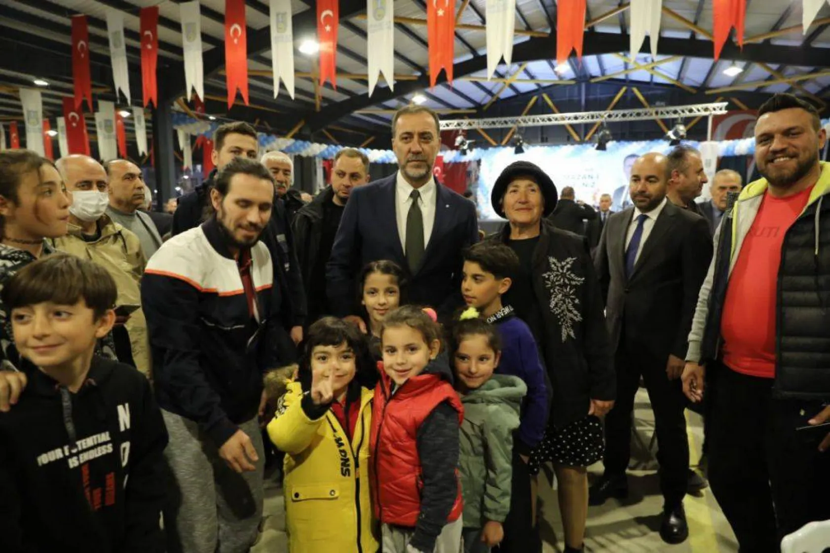 Selimpaşa çevre dostu kapalı pazar yerine kavuştu