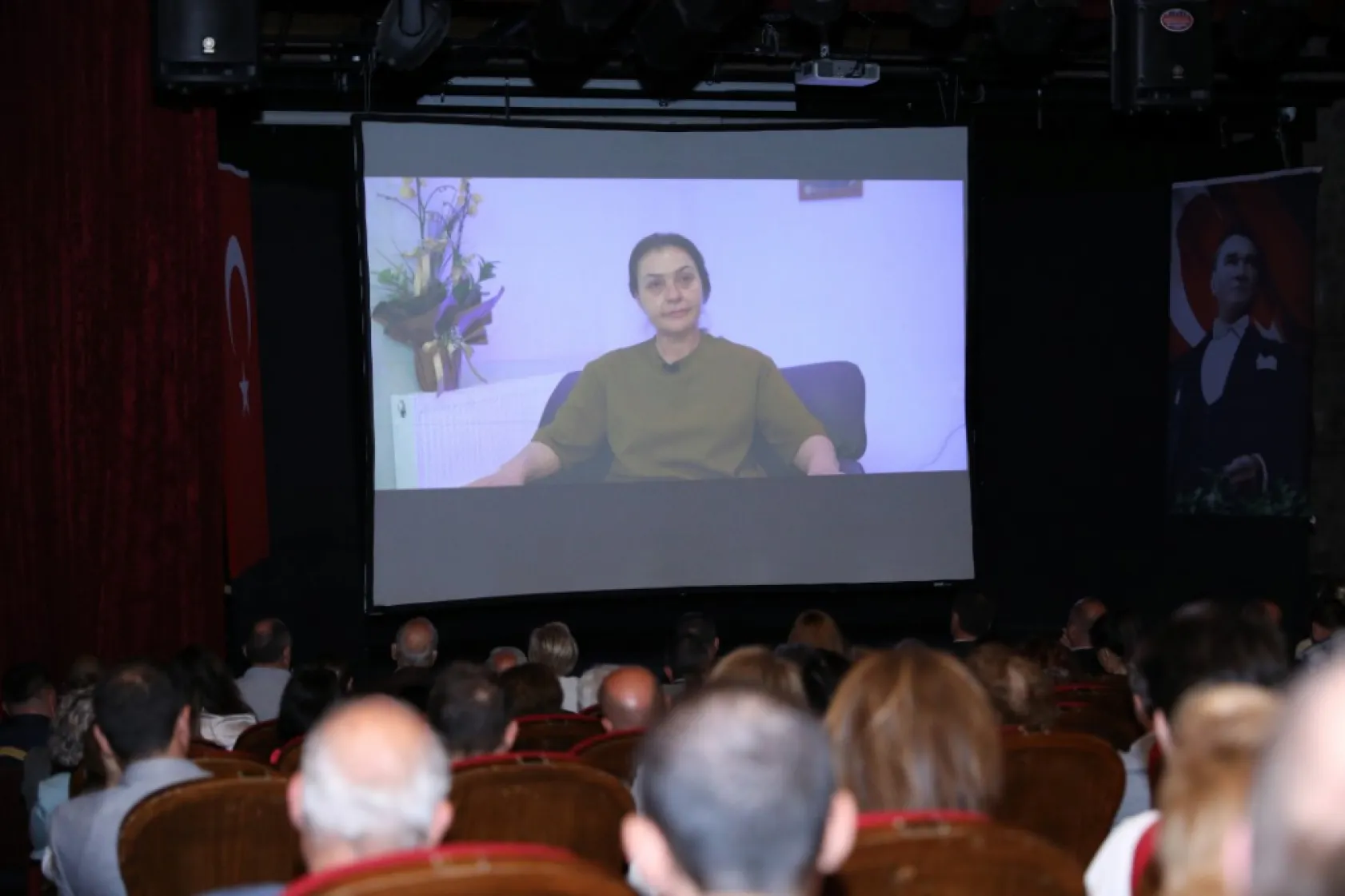 Silivri'de 'Kavuran yaz 89' belgeselinin gösterimi yapıldı