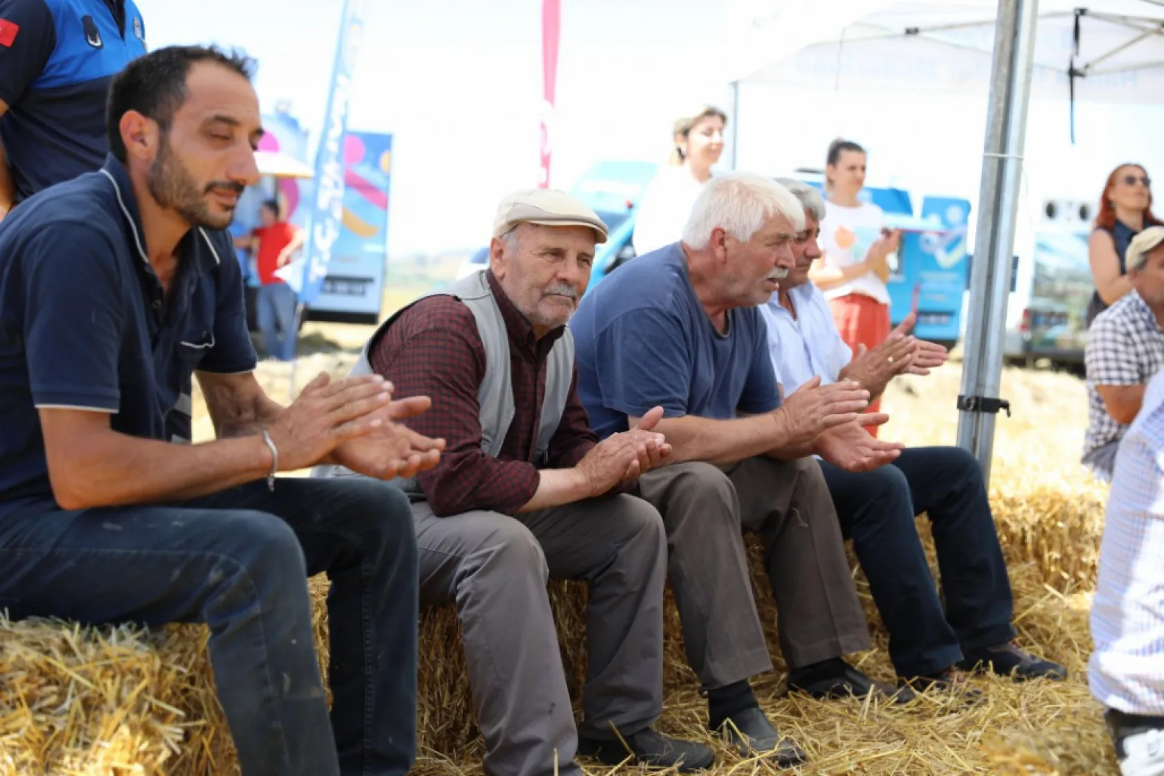 Silivri Belediyesinden üreticilere 2,5 milyon TL'lik saman desteği