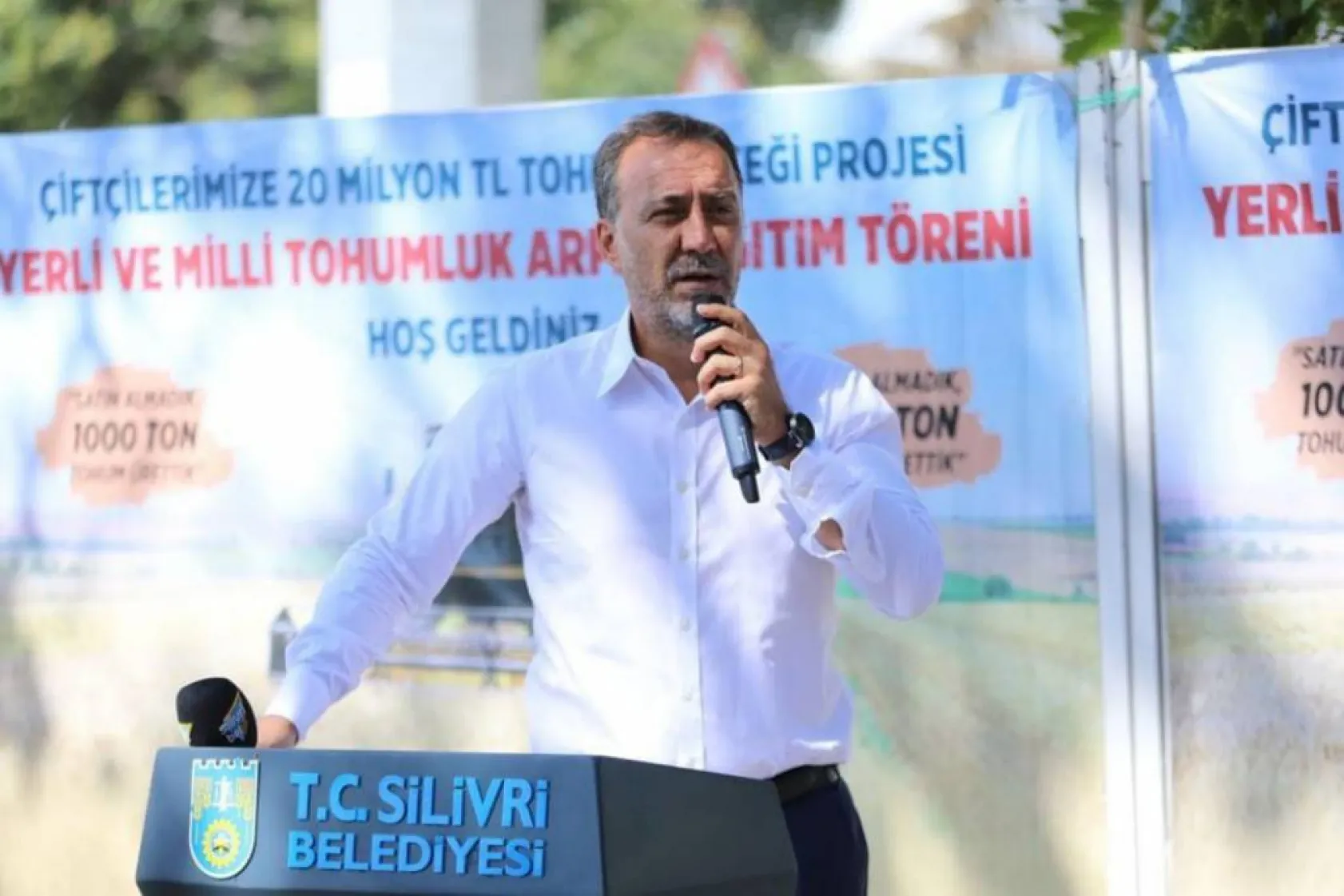 Silivrili çiftçilerin tohumluk arpa sevinci devam ediyor