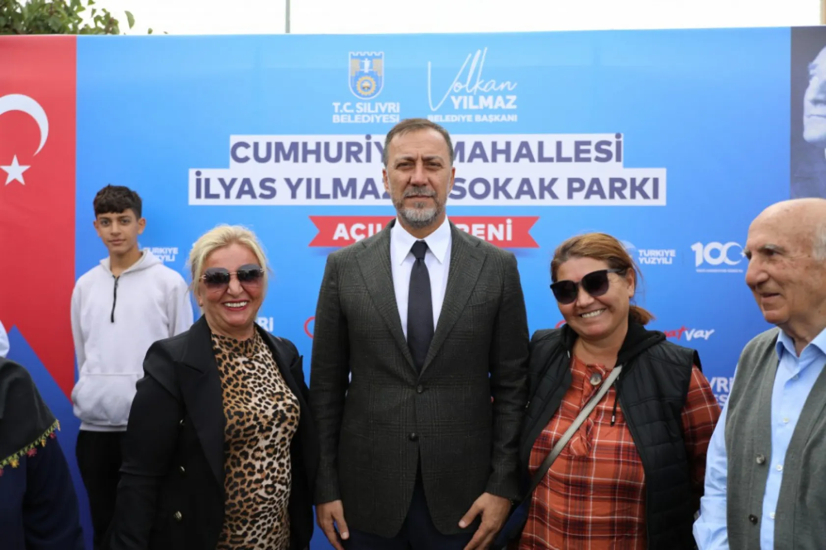 Başkan Yılmaz: 'Silivri'nin üzerinde biriken tozu ve kiri süpürüyoruz'