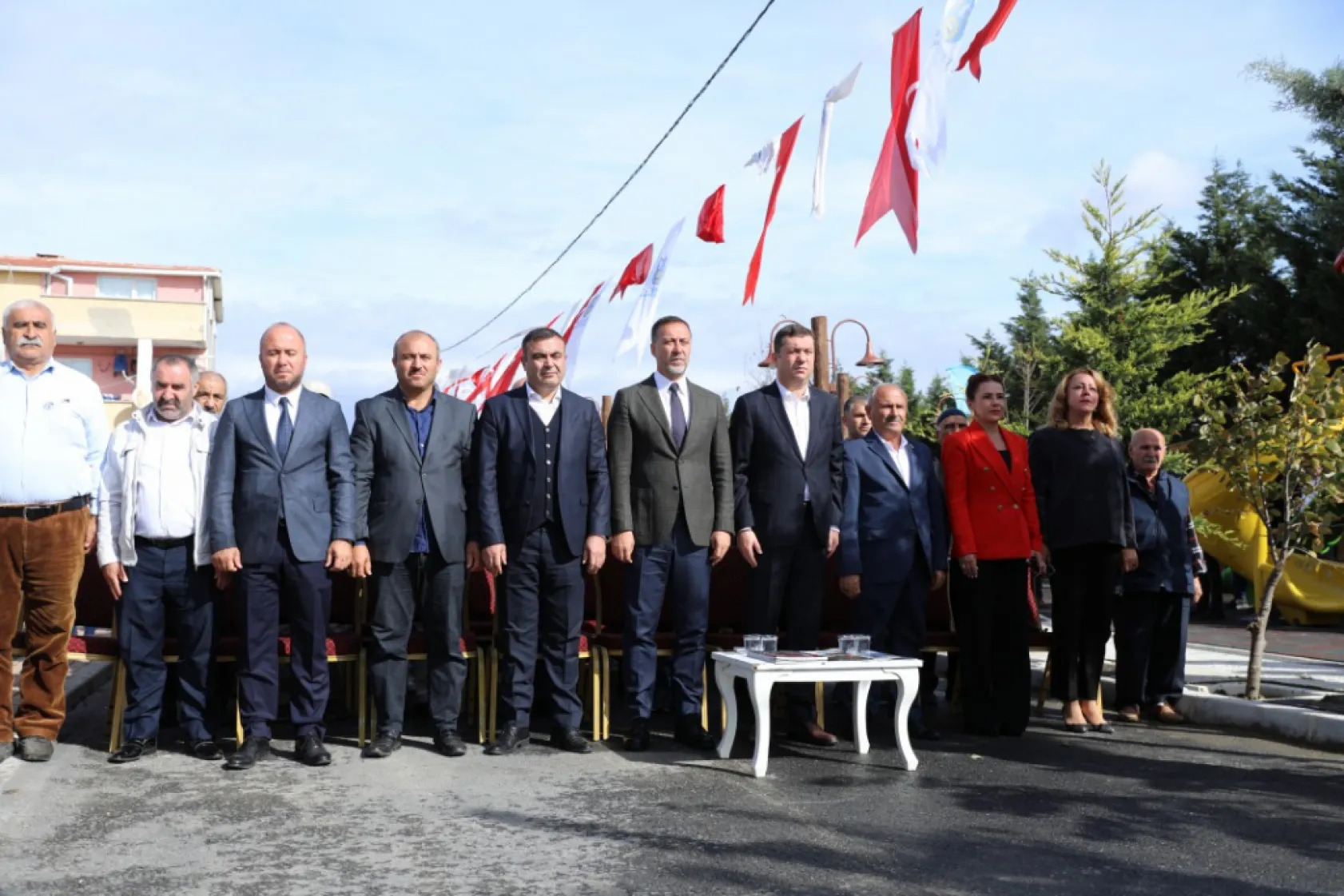 Başkan Yılmaz: 'Silivri'nin üzerinde biriken tozu ve kiri süpürüyoruz'