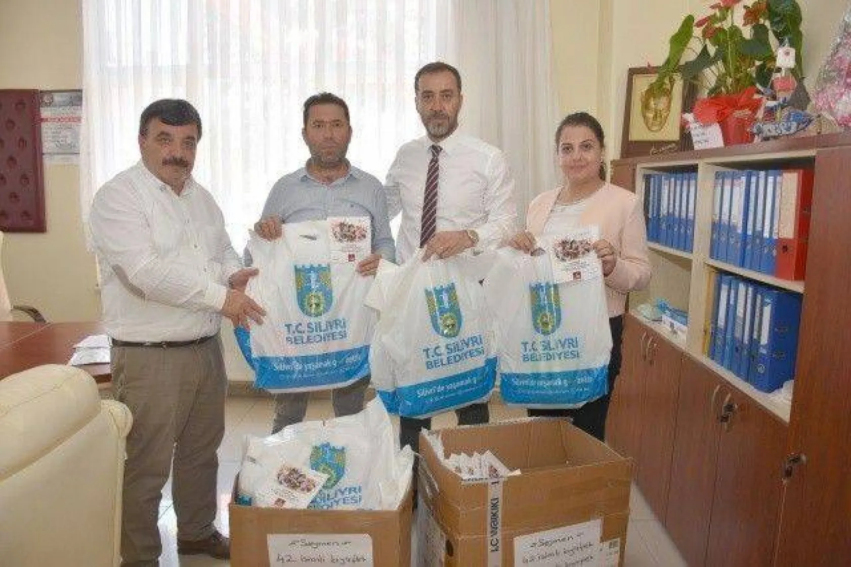 Başkan Yılmaz'dan 20 Bin Çocuğa Bayram Kıyafeti