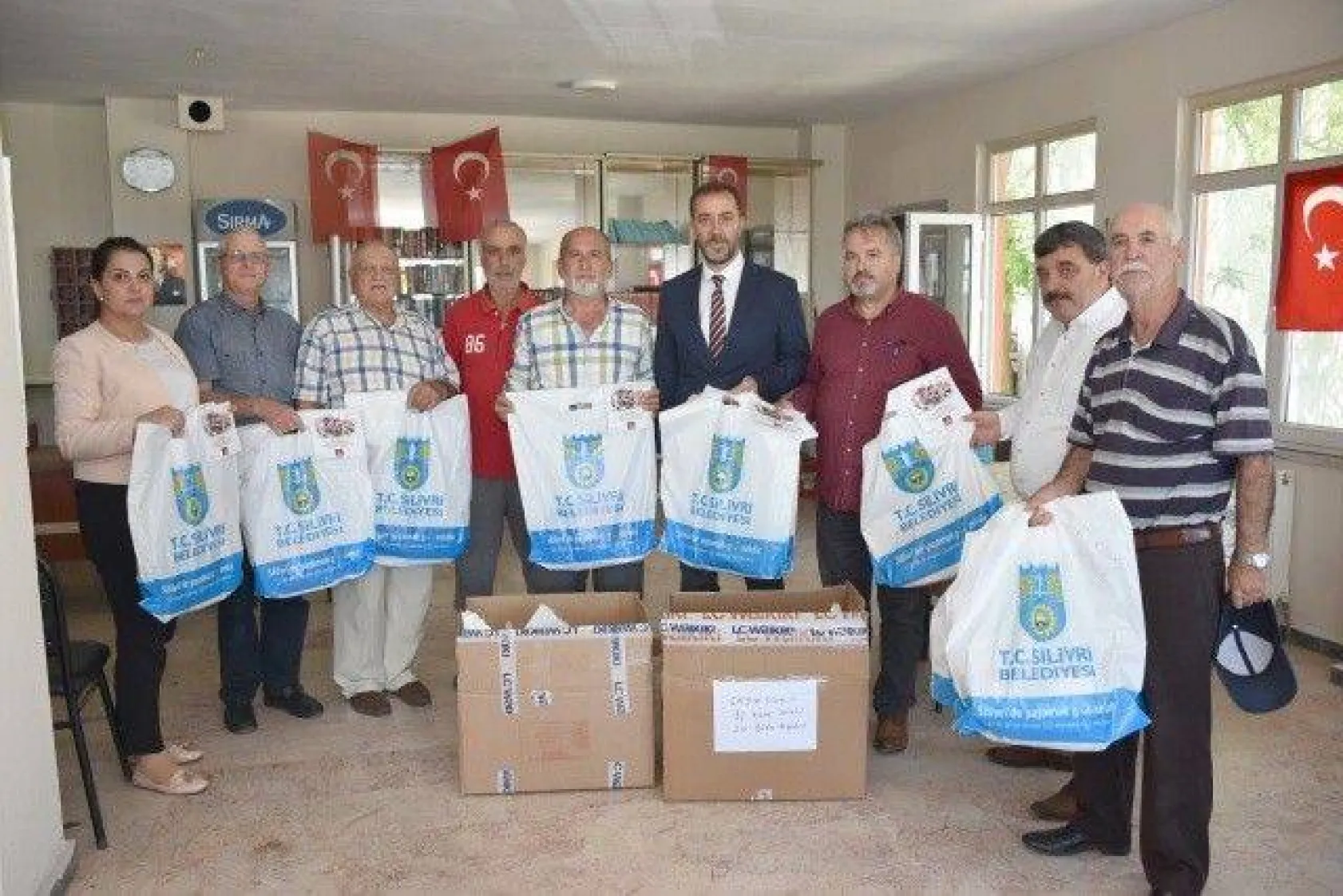 Başkan Yılmaz'dan 20 Bin Çocuğa Bayram Kıyafeti