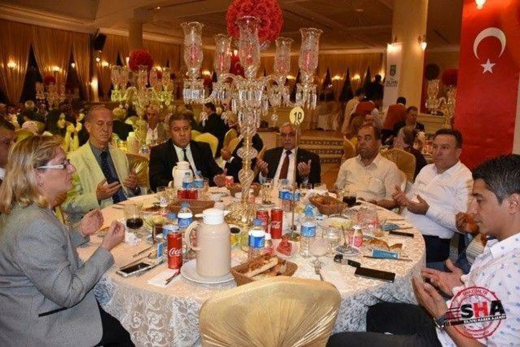 Işıklar, ilçe protokolüne iftar verdi
