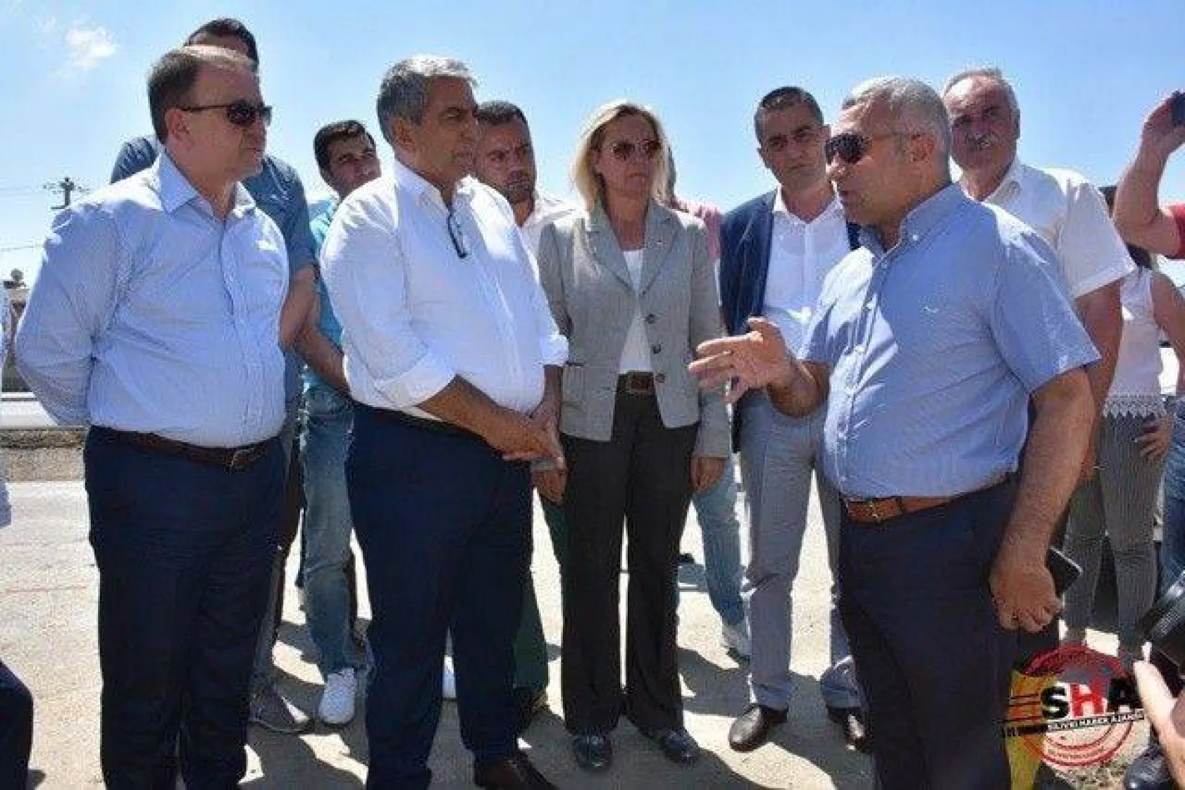 Sel bölgesine ziyaretler sürüyor