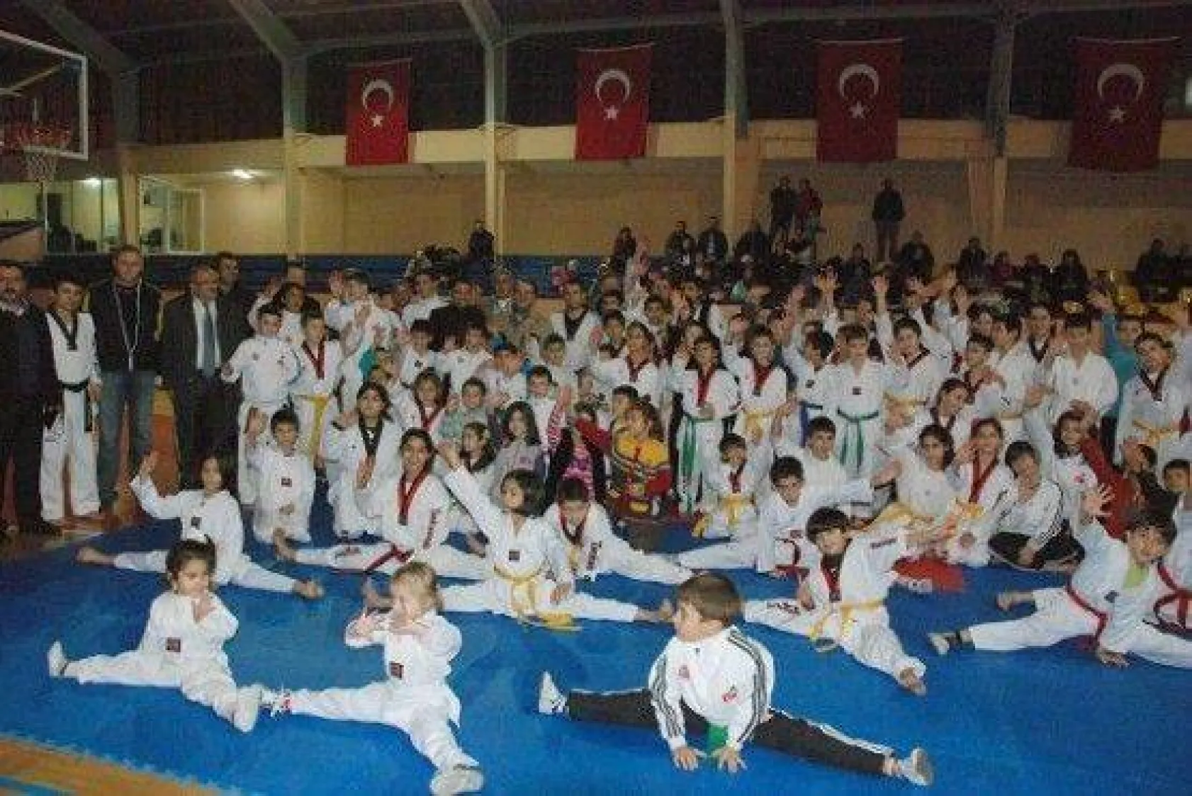 Başkan Işıklar'ın spor turu