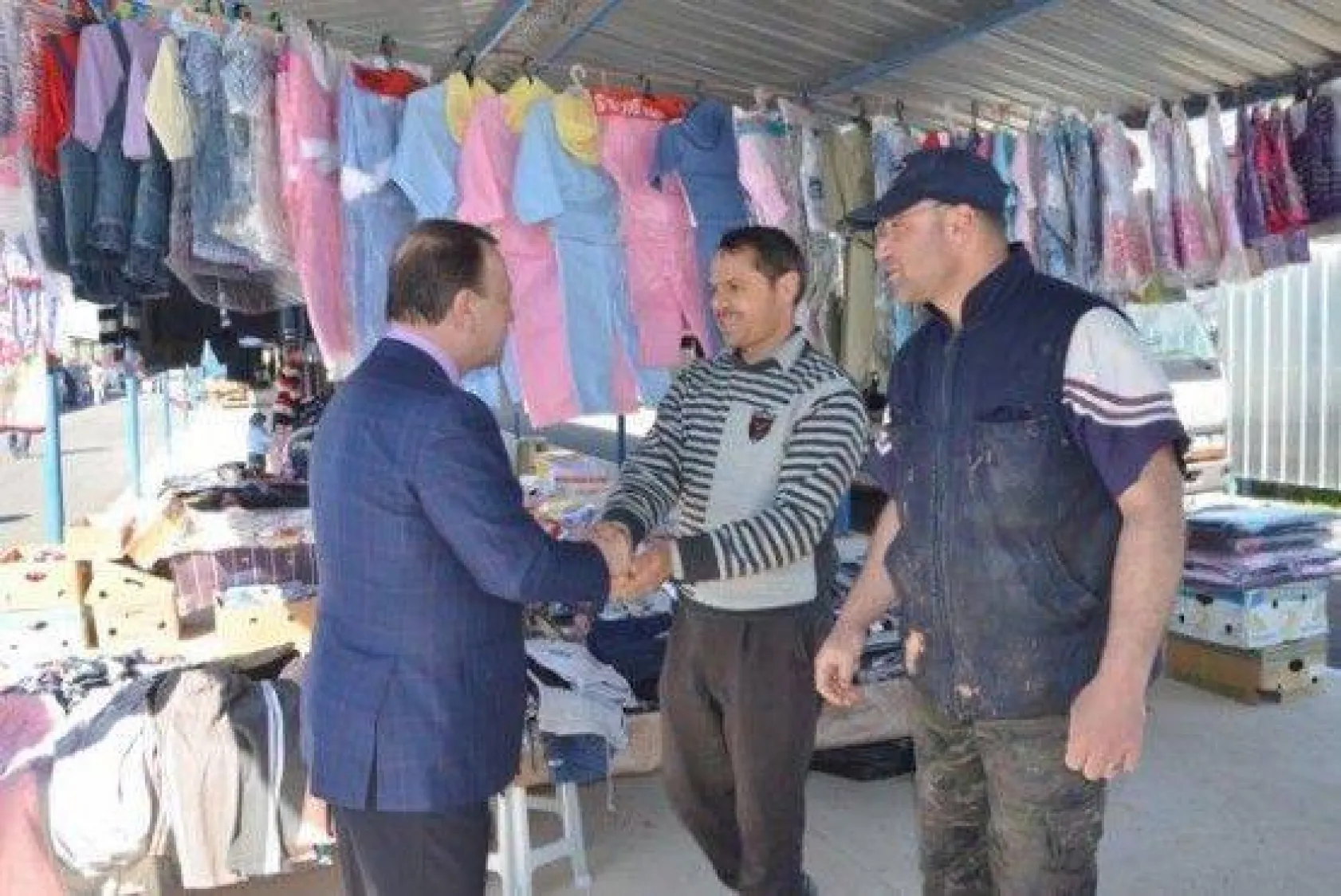 Işıklar Pazar Ziyaretlerine Devam Ediyor