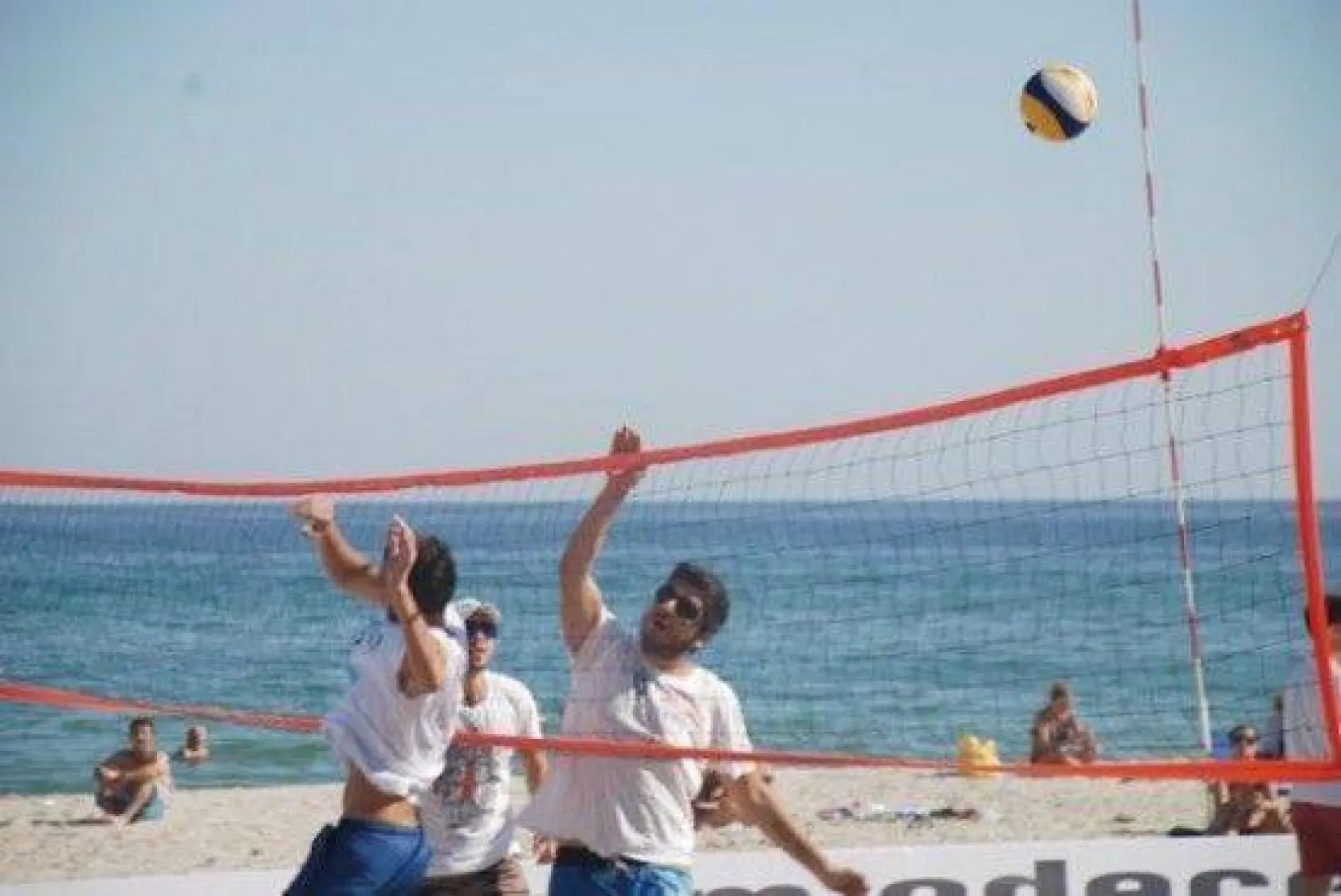 Gümüşyaka'da Beach Volley Turnuvası