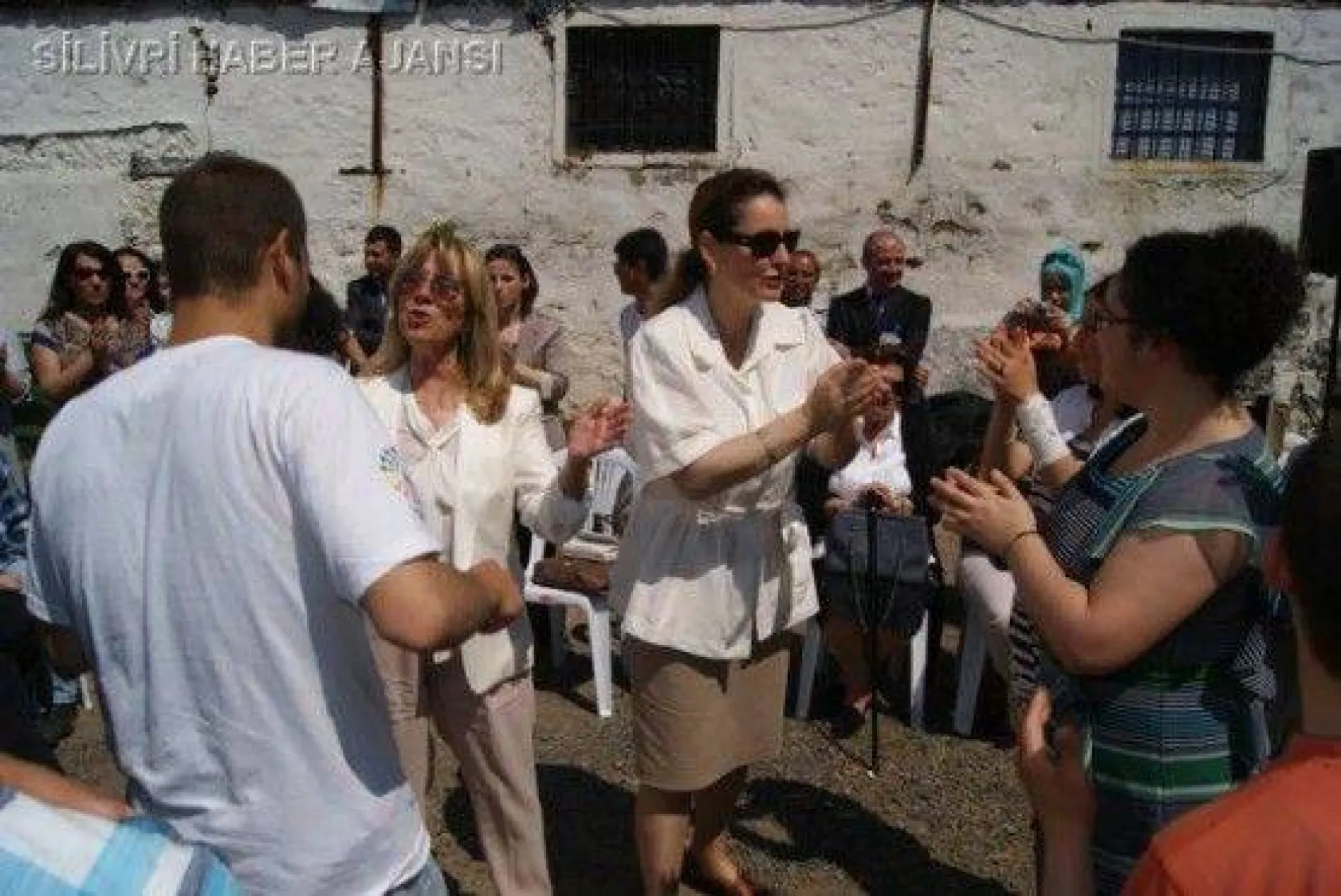 İSÖM, 'Hayatın Renkleri'ni Sergiledi