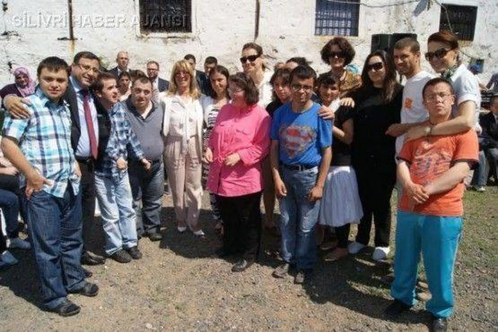 İSÖM, 'Hayatın Renkleri'ni Sergiledi