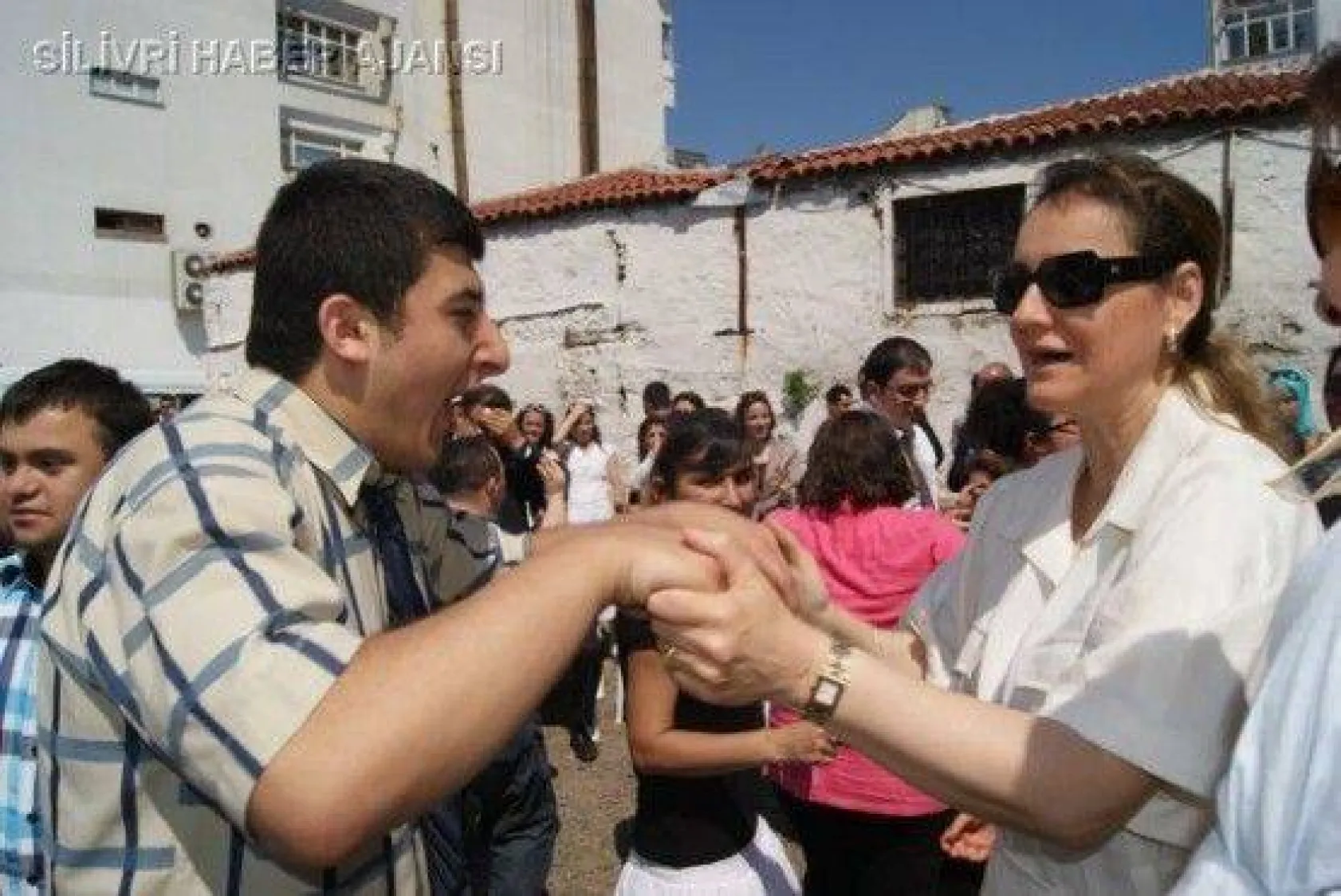 İSÖM, 'Hayatın Renkleri'ni Sergiledi