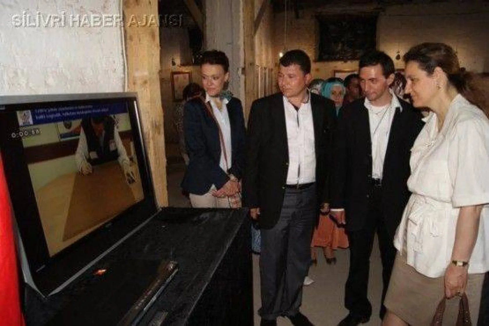 İSÖM, 'Hayatın Renkleri'ni Sergiledi