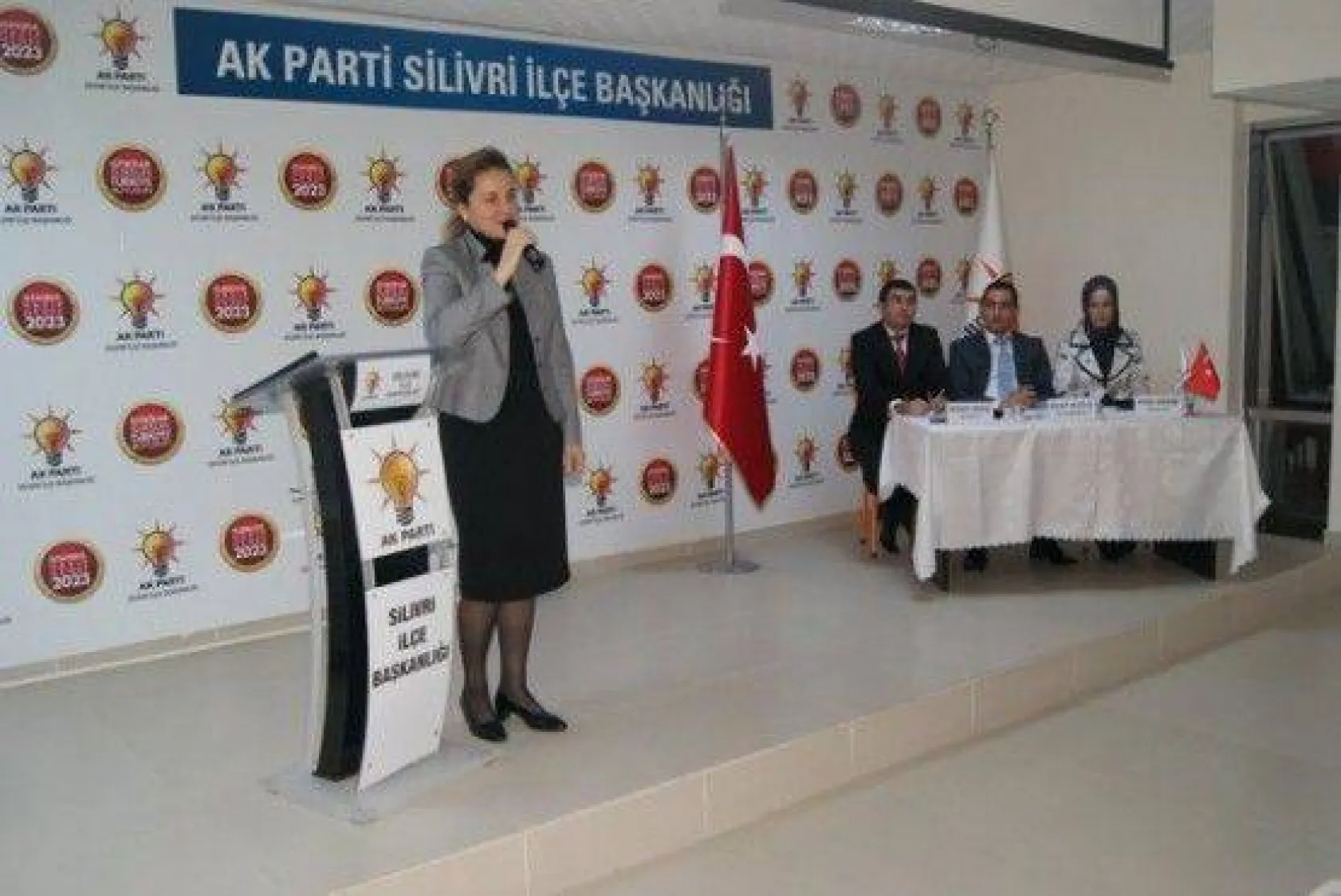 Ak Parti'de coşkulu Danışma Kurulu