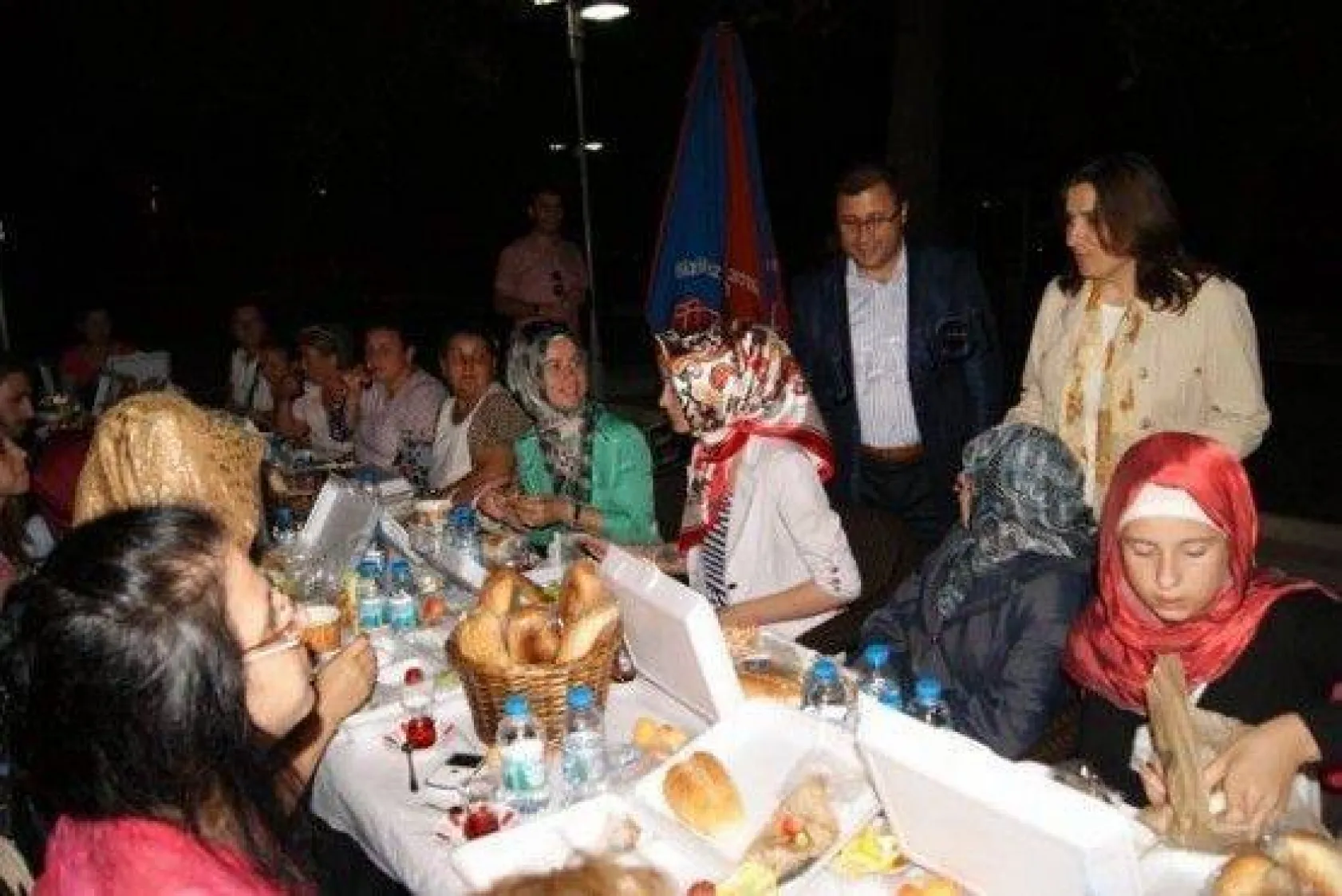 97 yıl önceki kumanya ile iftar ettiler