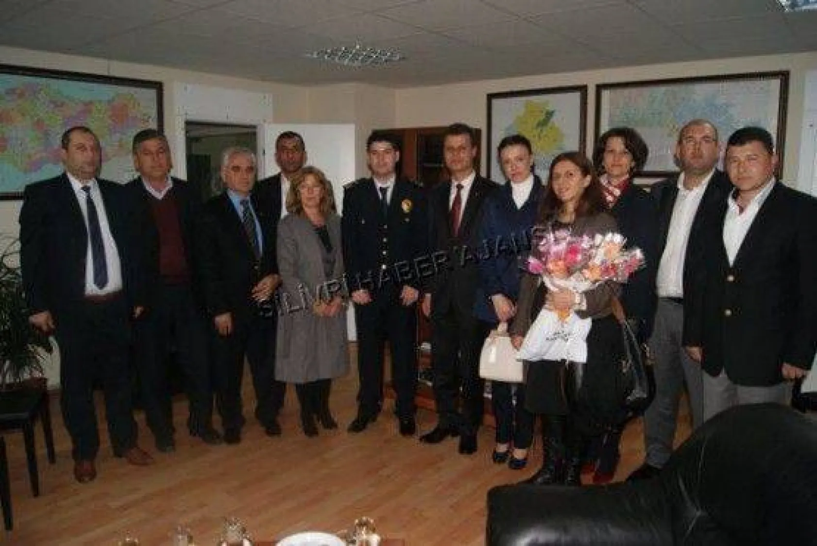 Ak Parti Polis haftasını kutladı