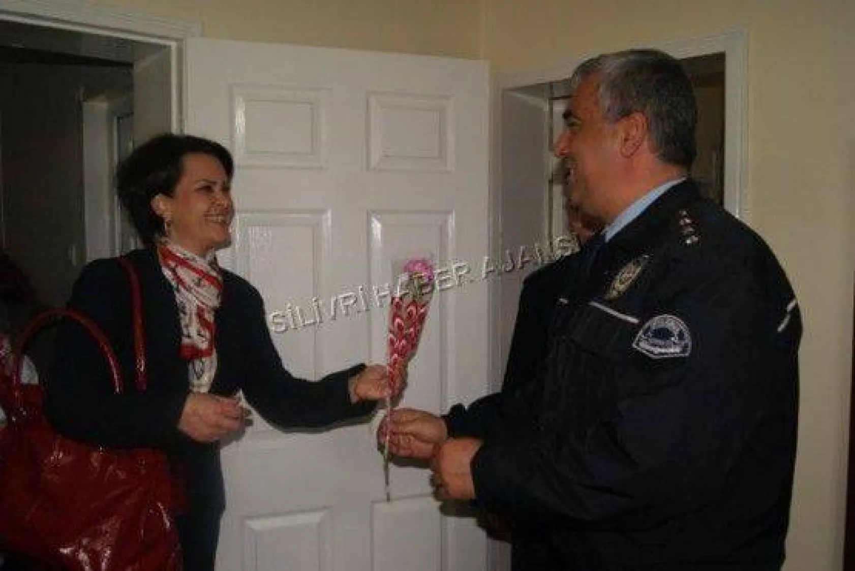 Ak Parti Polis haftasını kutladı