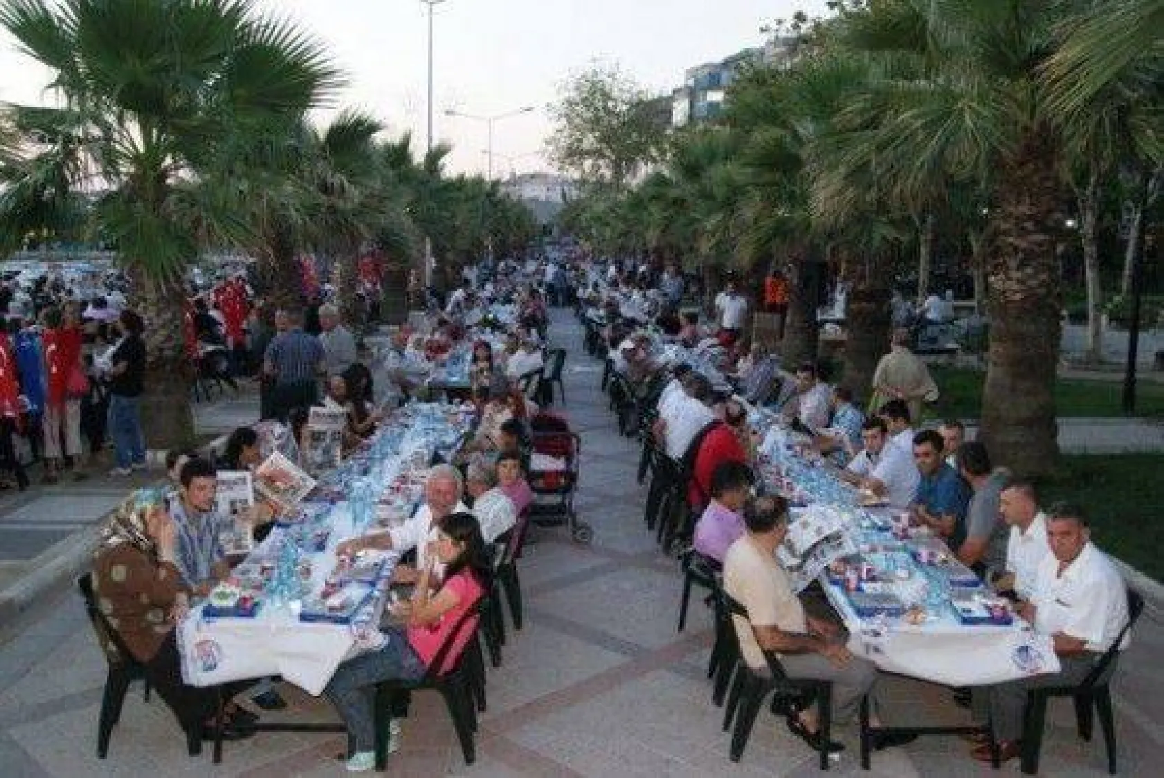 Silivri Sahilinde 5000 Kişilik İftar