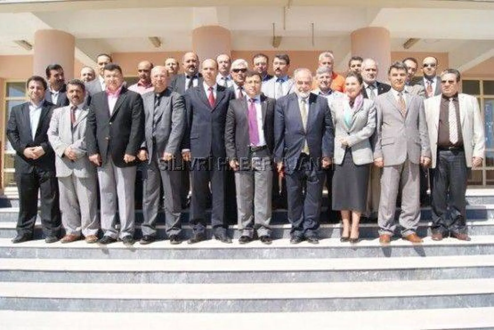 İmam Hatipliler'den Karakaş'a Teşekkür Plaketi