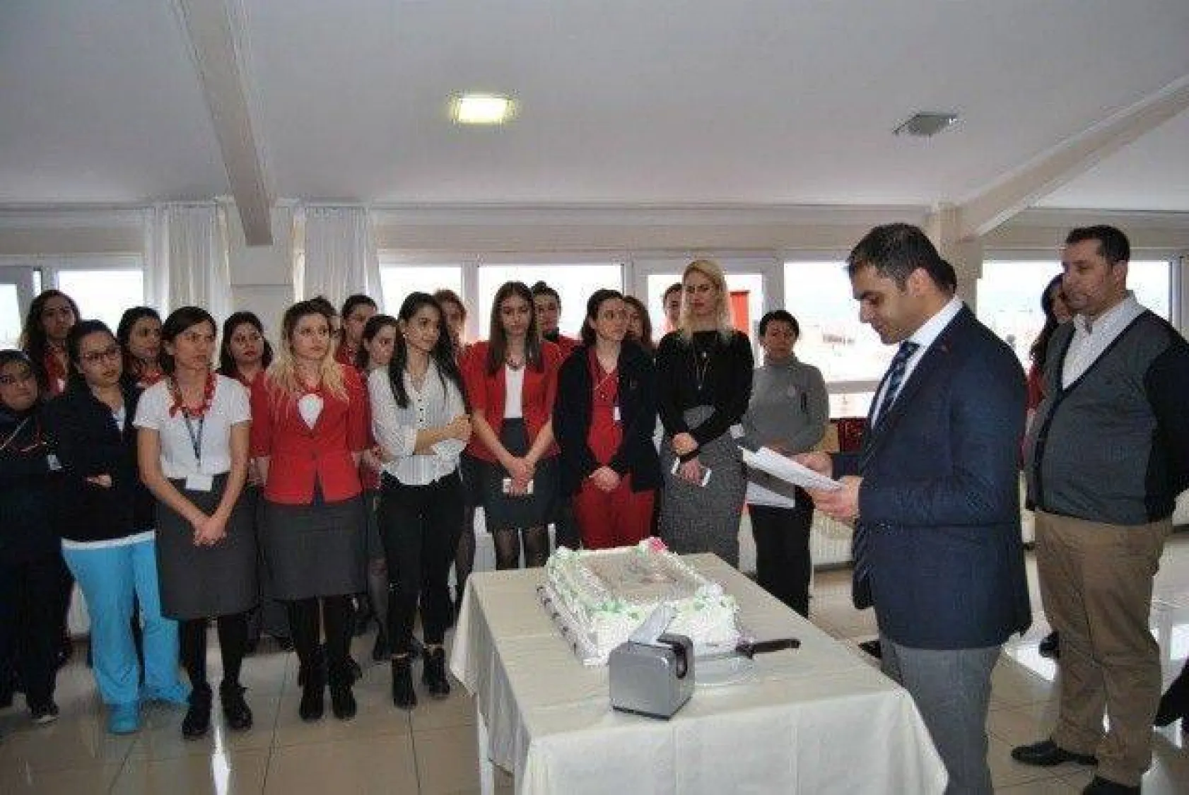 Hastane yönetimi çalışanlarını unutmadı