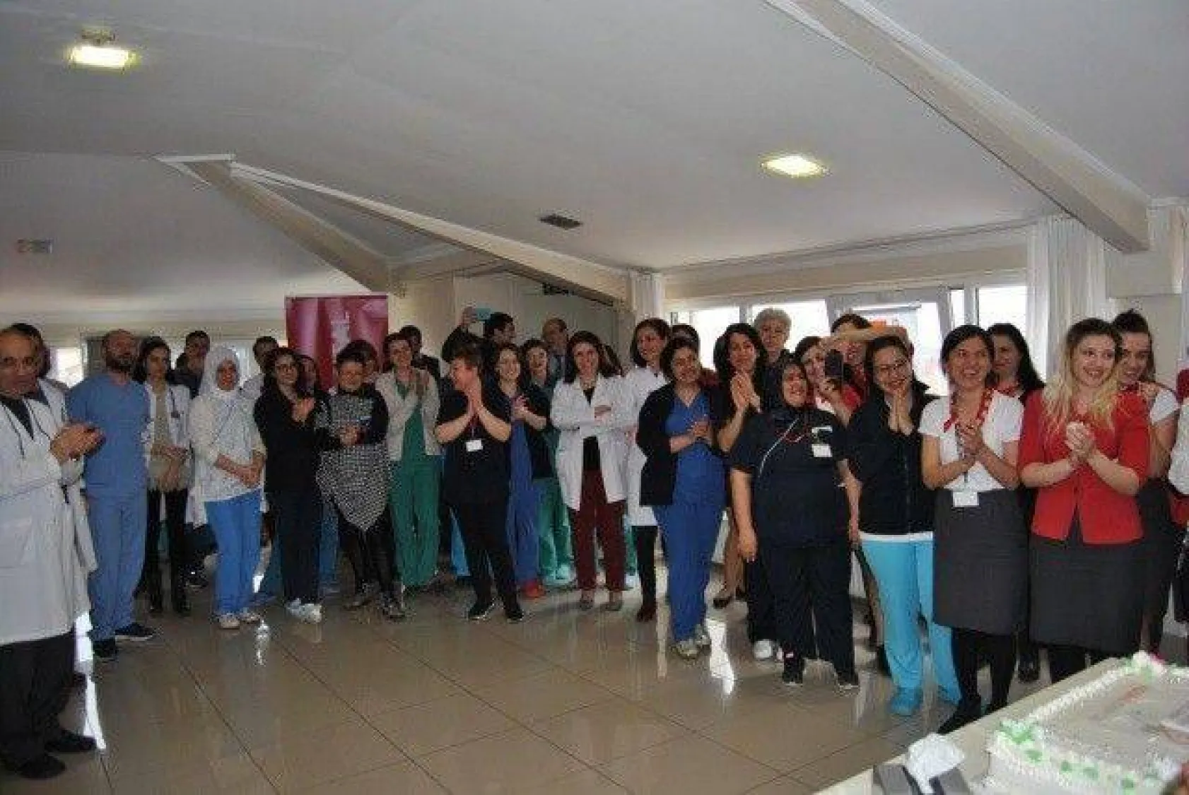 Hastane yönetimi çalışanlarını unutmadı