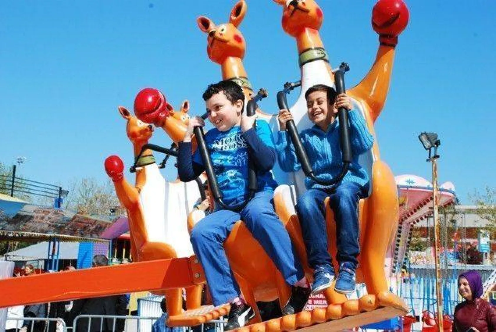 Özel Çocukların Lunapark Keyfi