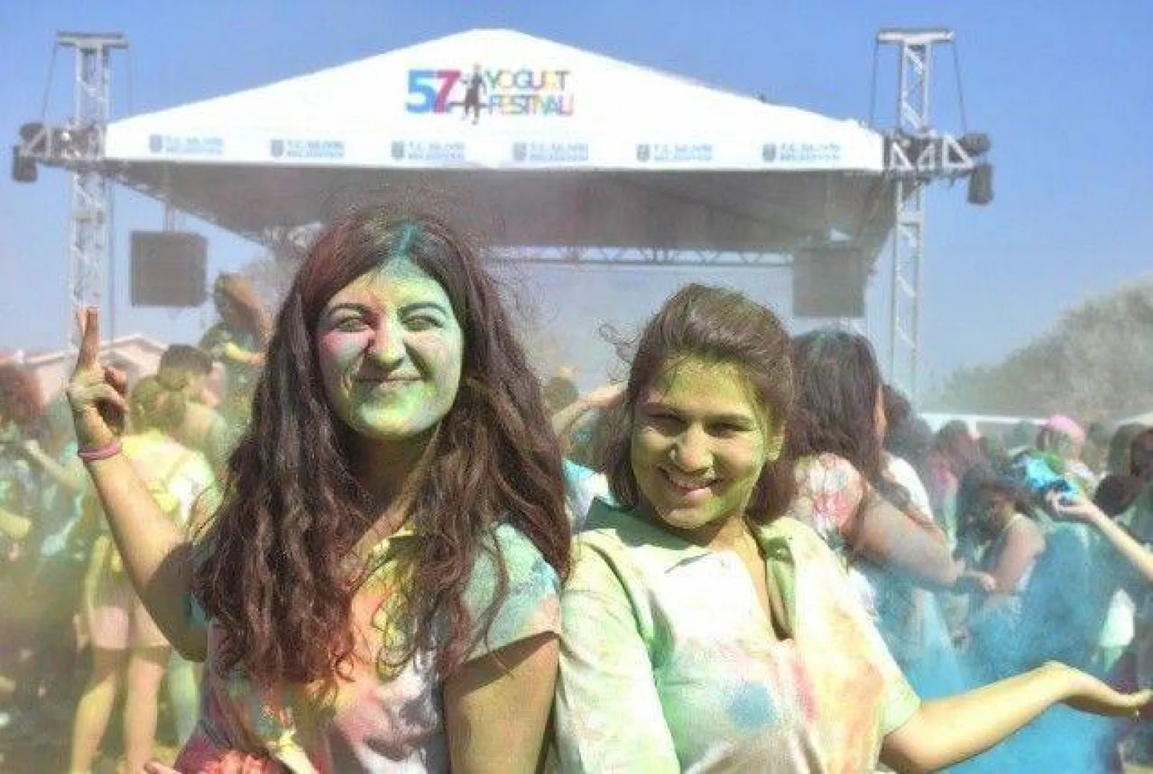 Binlerce Genç Color Fest İle 'Yoğurda Renk Kattı