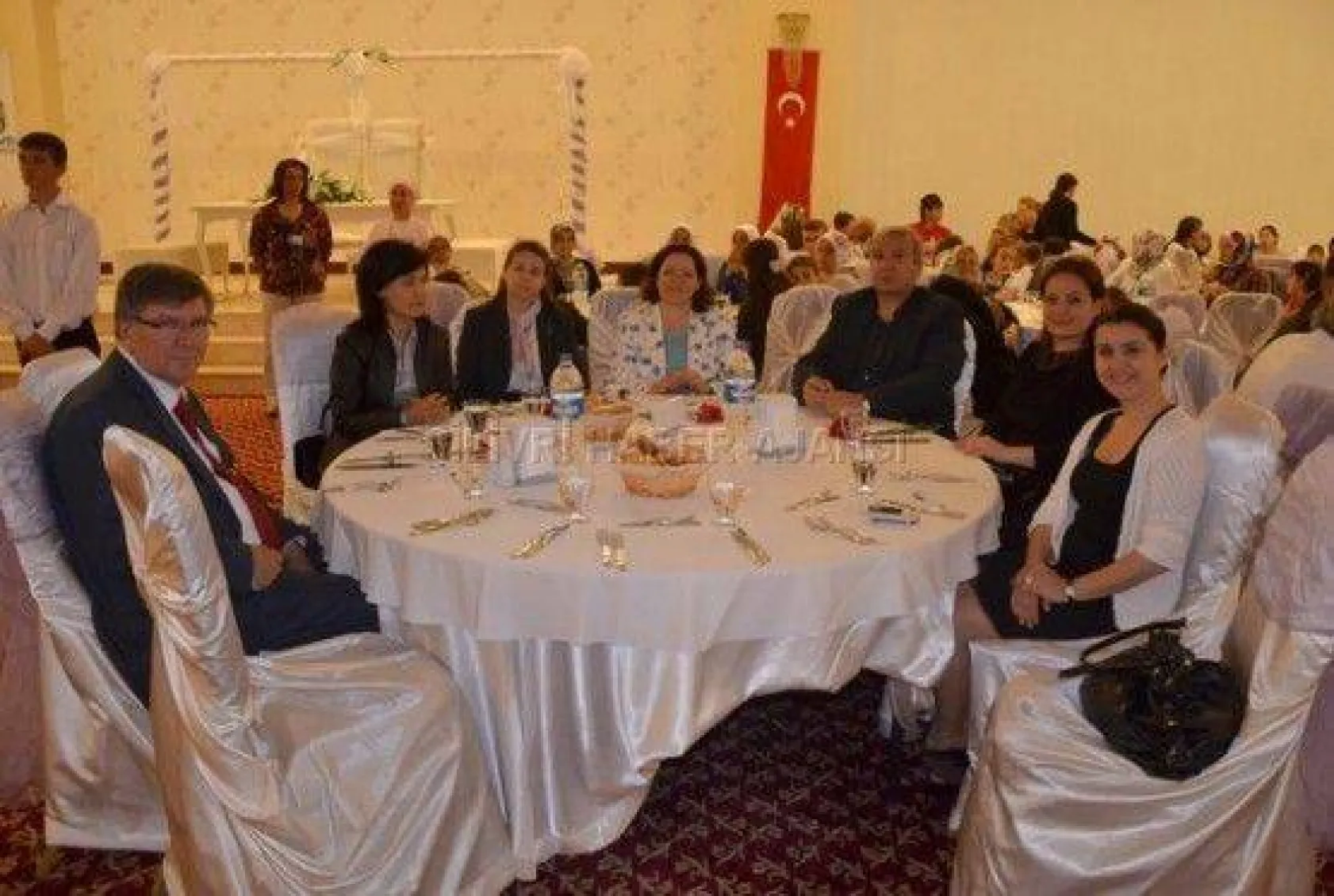 Işıklar Bir Gün Değil, Hergün Yanınızdayız