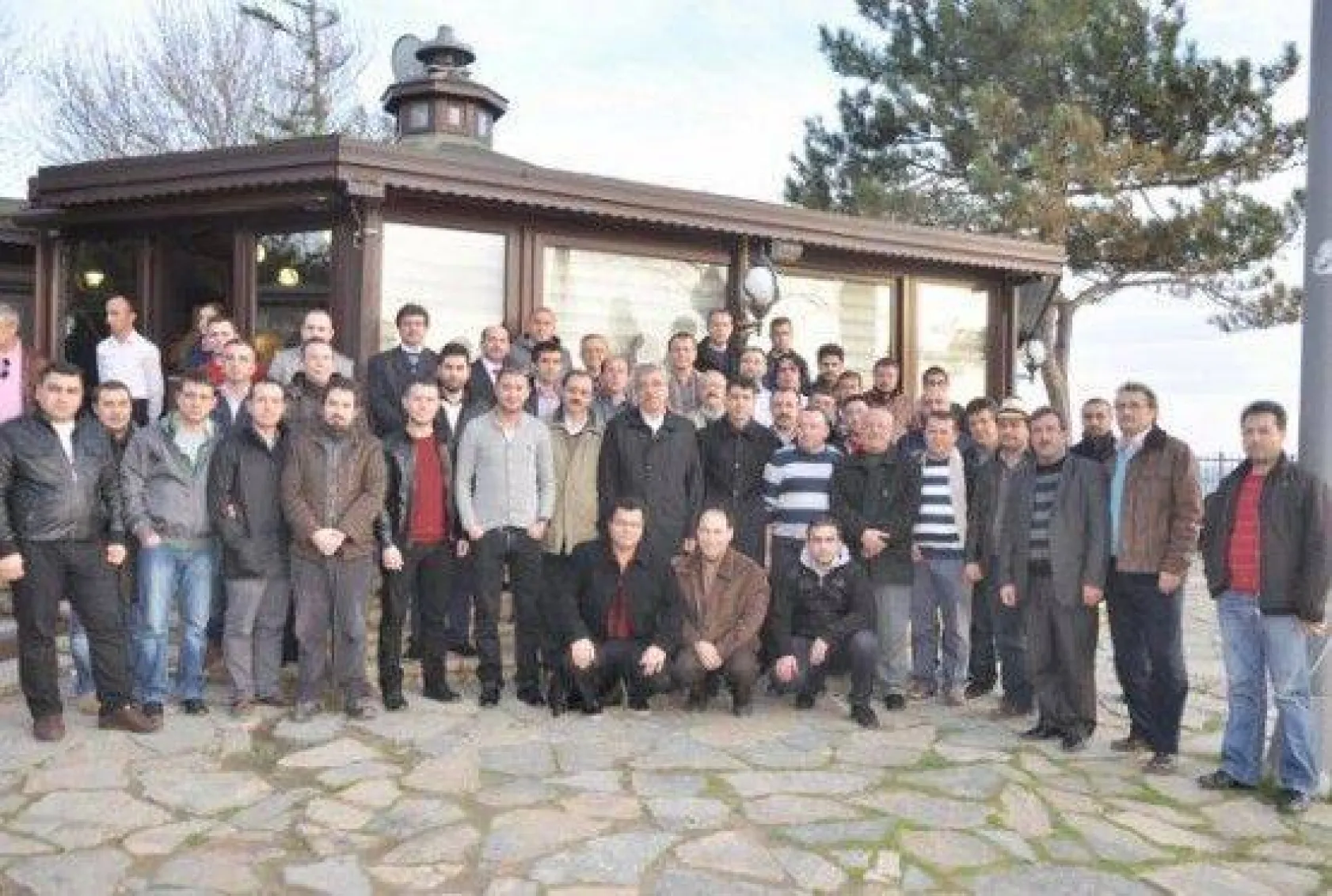 Erkek Kuaförleri Işıklar İle Biraraya Geldi