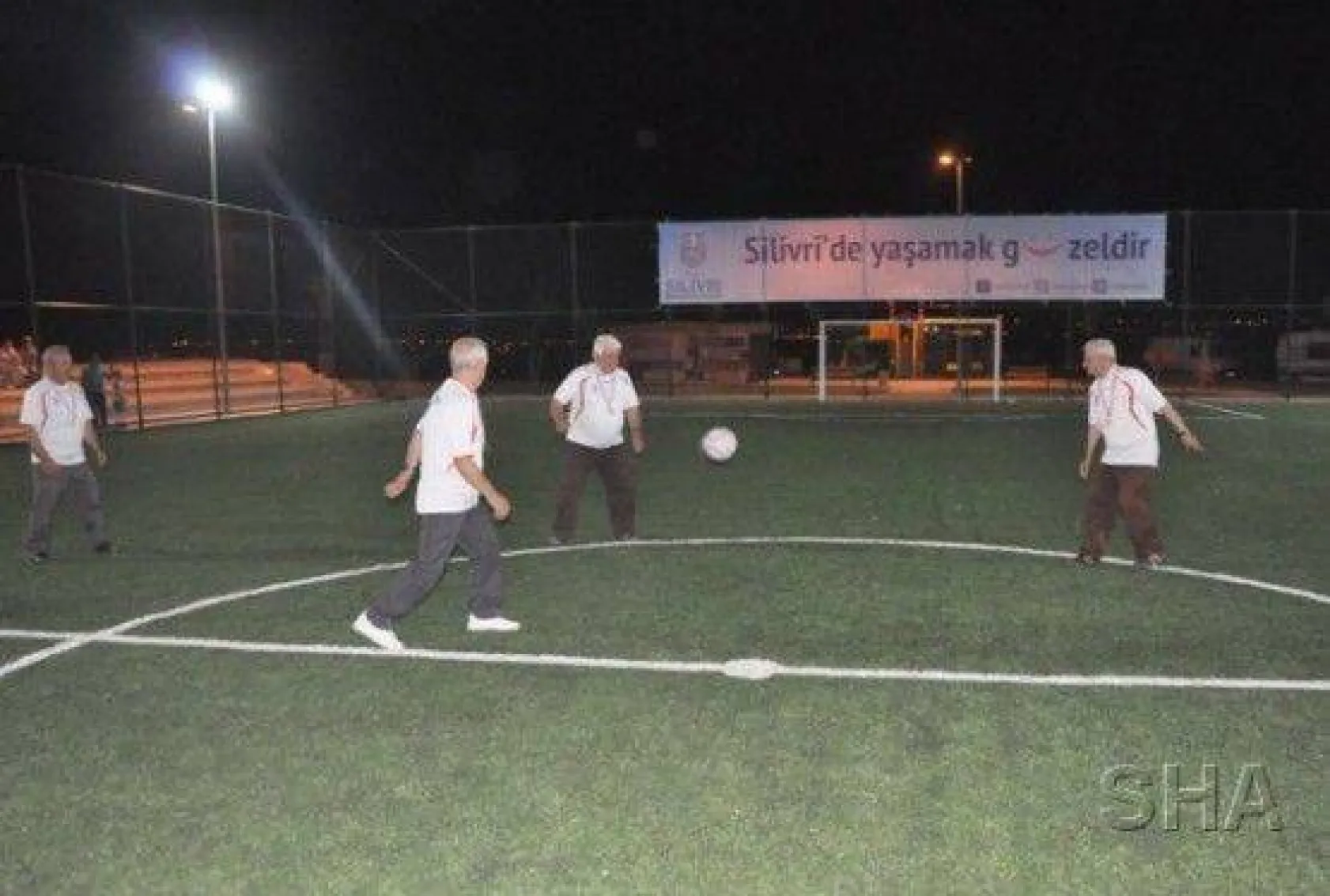 Işıklar 'Dünya Kupası Gazitepe'de..!'