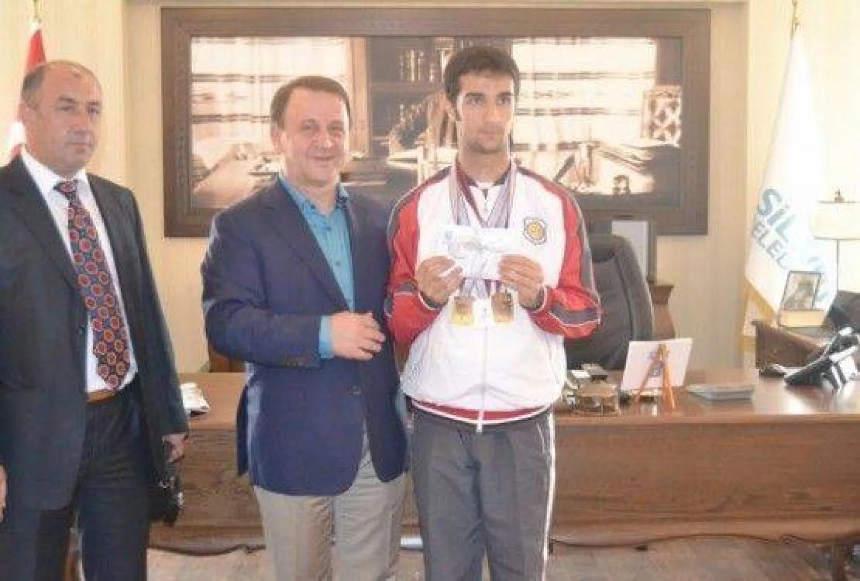 Özel Şampiyonlara Işıklar'dan Şampiyonluk Kutlamas