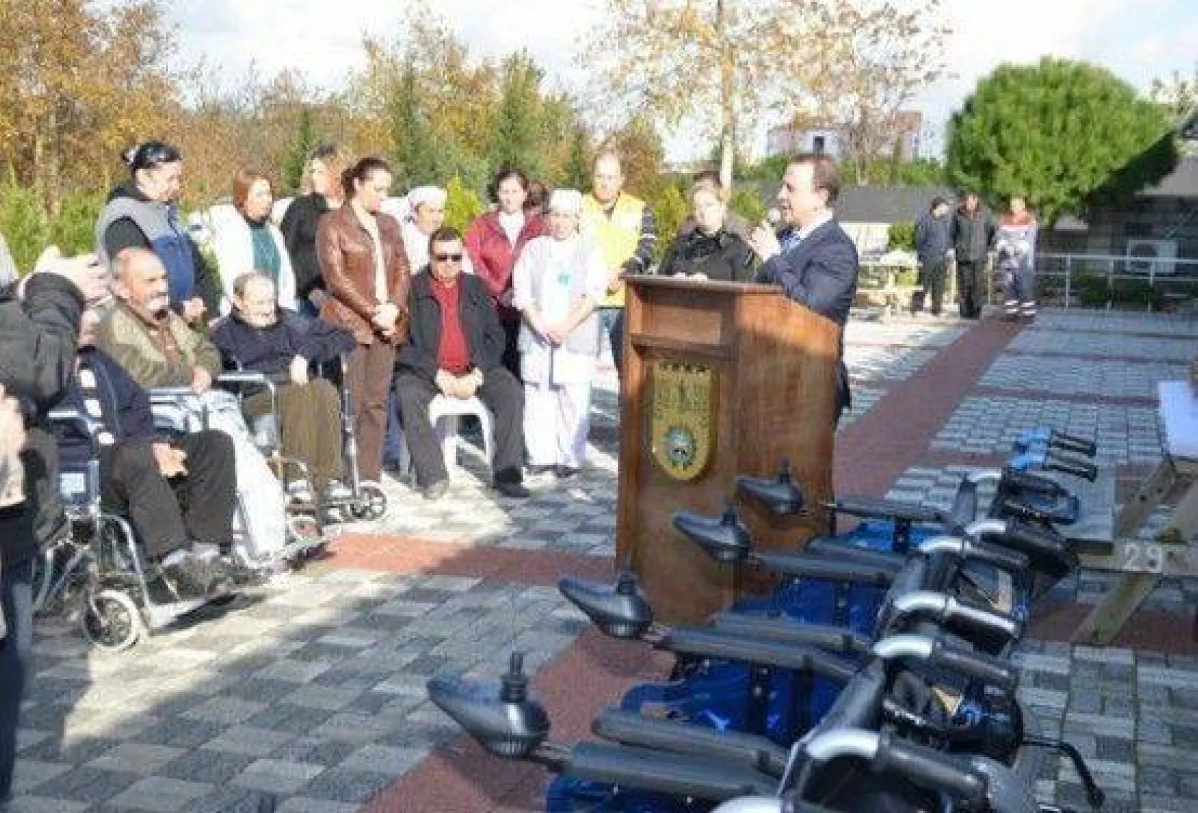 Engelliler Gününde Anlamlı Hediye