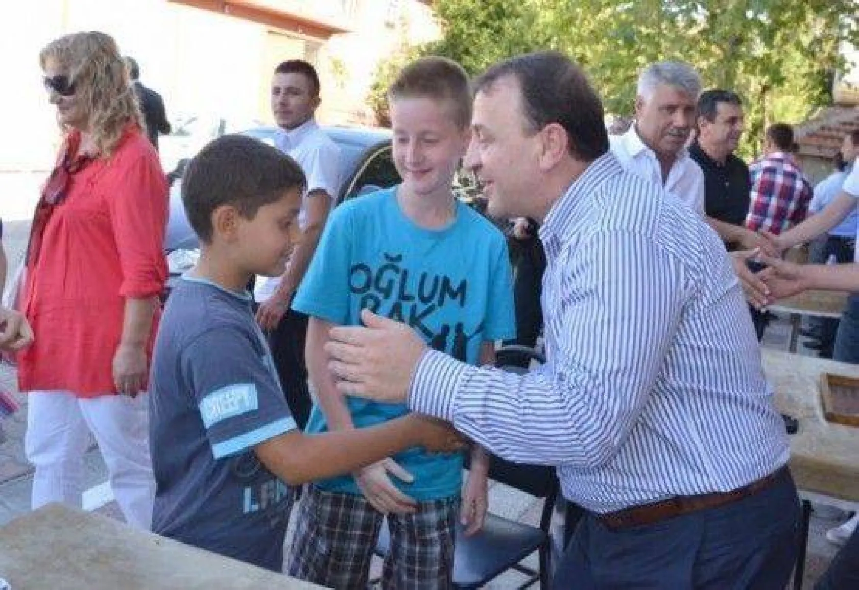 Işıklar Mahallelerde Hemşerileriyle Bayramlaştı