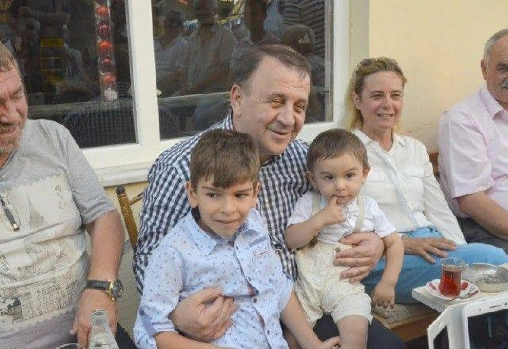 Işıklar Mahallelerde Hemşerileriyle Bayramlaştı