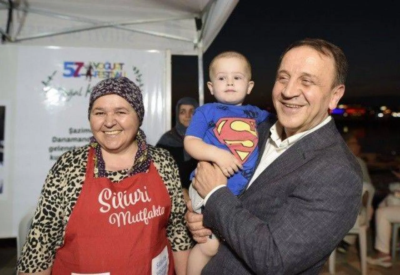 Sergi alanları festivale renk kattı