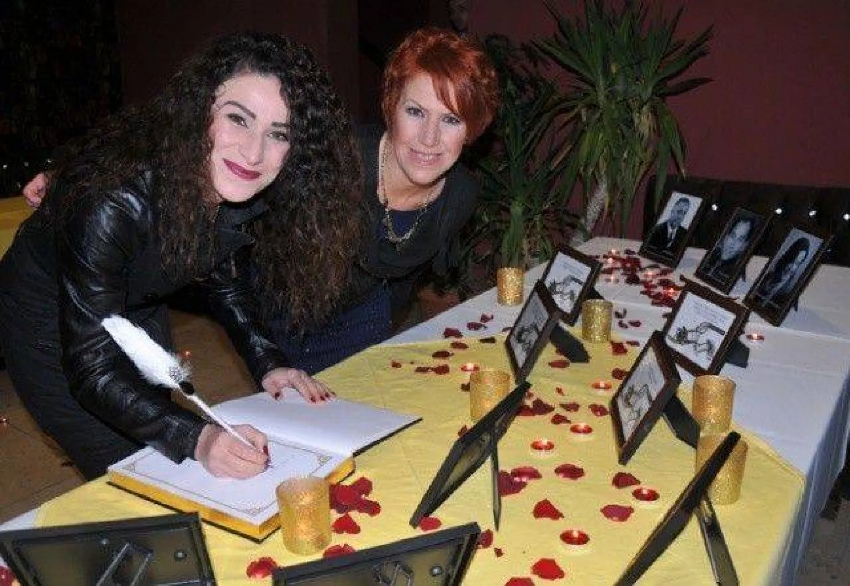 Gazeteciler 'ÖZEL' bir gecede bir araya geldi