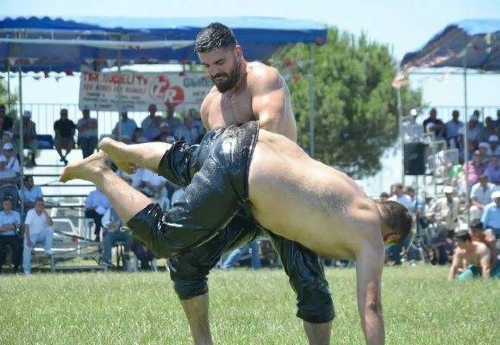 400 Güreşçi Silivri Er Meydanında Yarıştı