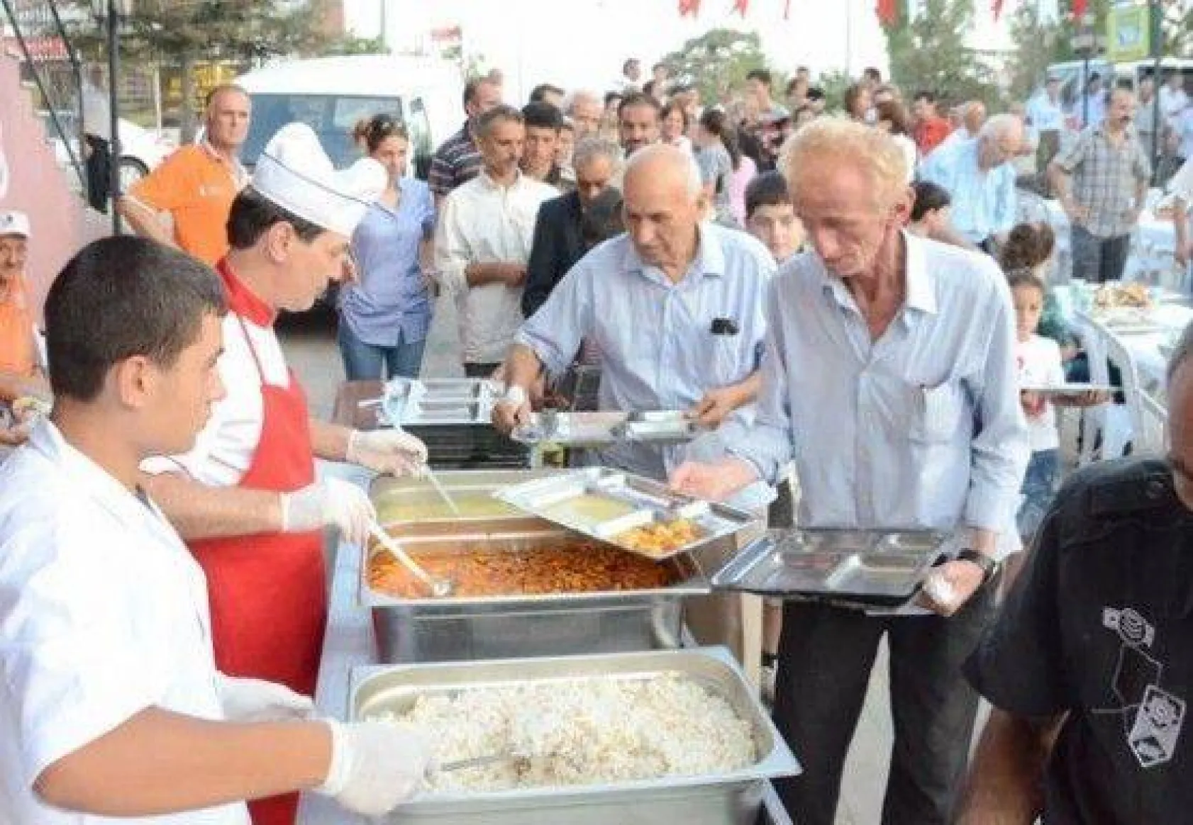 İlk Halk Sofrası Kavaklı'da Kuruldu