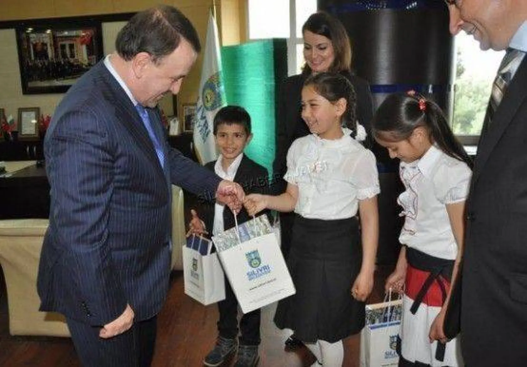 Bu çocuklar büyümüşte küçülmüşler